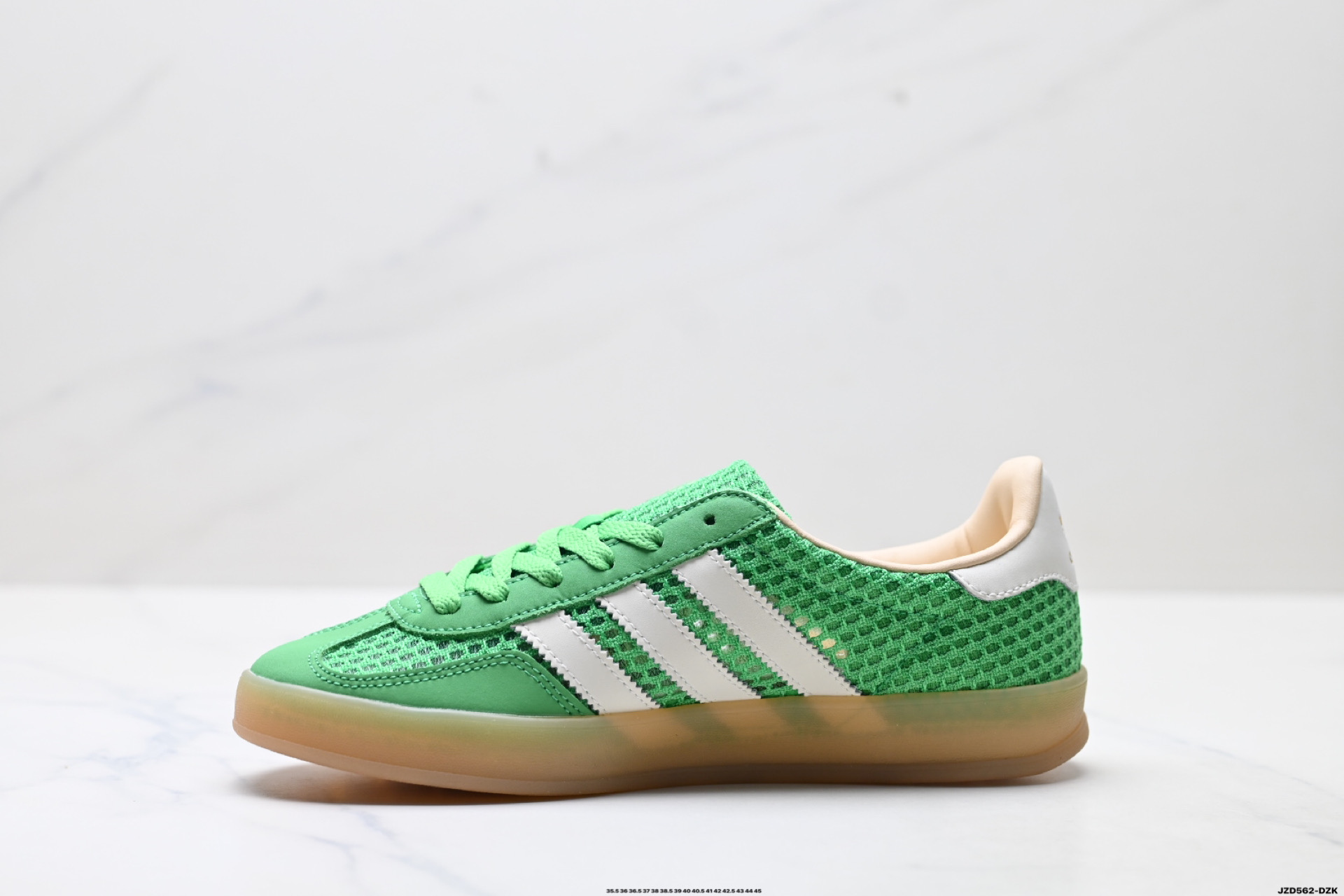 💰160
公司级✅Adidas Originals Gazelle INdoor 三叶草休闲防滑耐磨低帮板鞋
鞋头出色设计 塑就出众贴合感
稳固的后跟贴合足部曲线设计
软弹舒适 不易磨脚
橡胶鞋底配合防滑纹路设计 平稳抓地
官方货号:JS0713
尺码:35.5 36 36.5 37 38 38.5 39 40 40.5 41 42 42.5 43 44 45
ID:JZD562-DZK