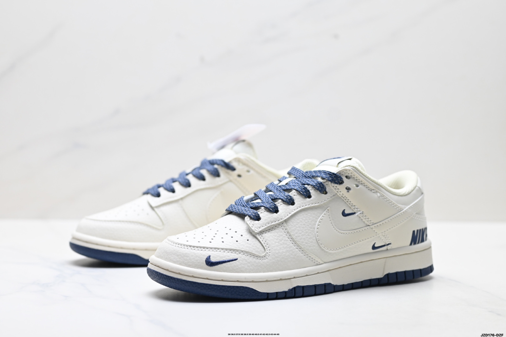 特价‼️💰160
公司级✅Nike Dunk Low Retro ‘DIY高端定制’耐克 低帮休闲运动板鞋
原装头层材料 用料绝不含糊 独家版型蒸餾加工帶來的是更好的视觉和脚感体验 清洁度 电绣工艺 皮料切割干净无任何毛边 细节完美
货号:XX2025-316
尺码:36 36.5 37.5 38 38.5 39 40 40.5 41 42 42.5 43 44 45
ID:JZD176-DZF