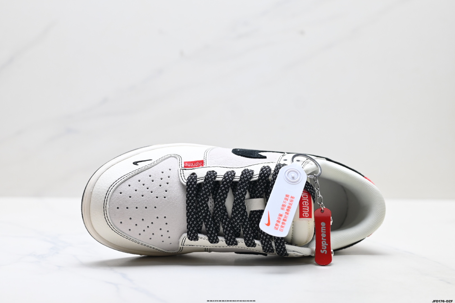💰190
公司级✅Nike Dunk Low Retro ‘DIY高端定制’耐克 低帮休闲运动板鞋
原装头层材料 用料绝不含糊 独家版型蒸餾加工帶來的是更好的视觉和脚感体验 清洁度 电绣工艺 皮料切割干净无任何毛边 细节完美
货号:BB7518-024
尺码:36 36.5 37.5 38 38.5 39 40 40.5 41 42 42.5 43 44 45
ID:JFD176-DZF