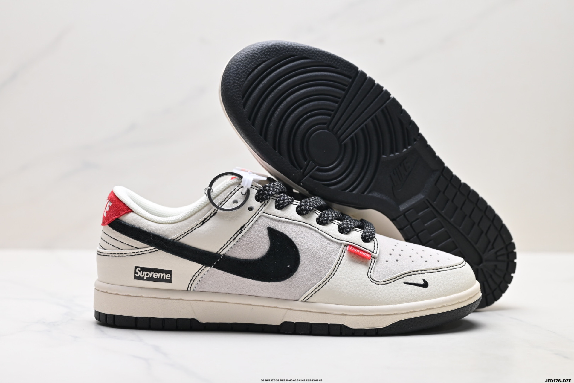 💰190
公司级✅Nike Dunk Low Retro ‘DIY高端定制’耐克 低帮休闲运动板鞋
原装头层材料 用料绝不含糊 独家版型蒸餾加工帶來的是更好的视觉和脚感体验 清洁度 电绣工艺 皮料切割干净无任何毛边 细节完美
货号:BB7518-024
尺码:36 36.5 37.5 38 38.5 39 40 40.5 41 42 42.5 43 44 45
ID:JFD176-DZF