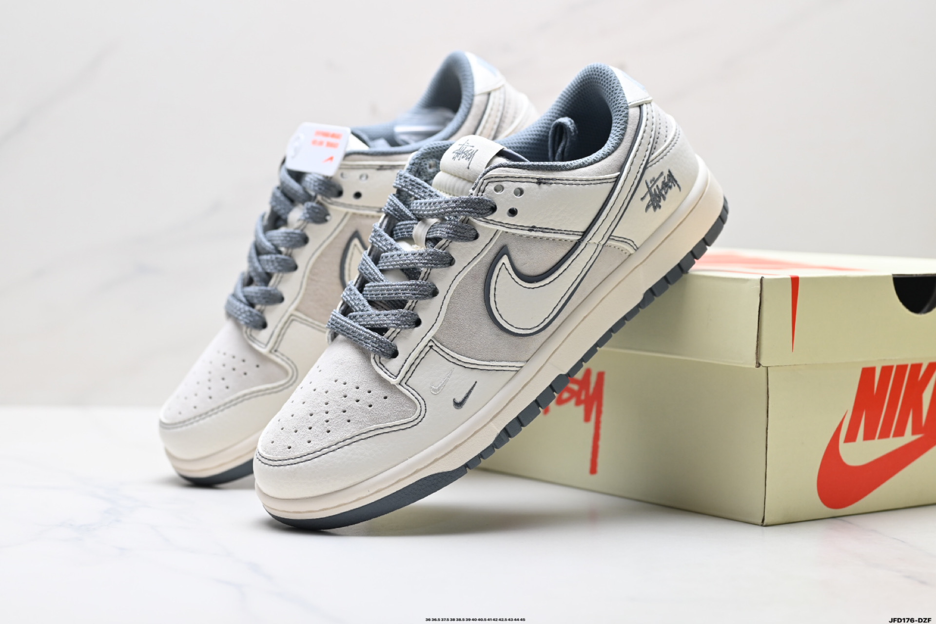 💰190
公司级✅Nike Dunk Low Retro ‘DIY高端定制’耐克 低帮休闲运动板鞋
原装头层材料 用料绝不含糊 独家版型蒸餾加工帶來的是更好的视觉和脚感体验 清洁度 电绣工艺 皮料切割干净无任何毛边 细节完美
货号:BB7518-024
尺码:36 36.5 37.5 38 38.5 39 40 40.5 41 42 42.5 43 44 45
ID:JFD176-DZF