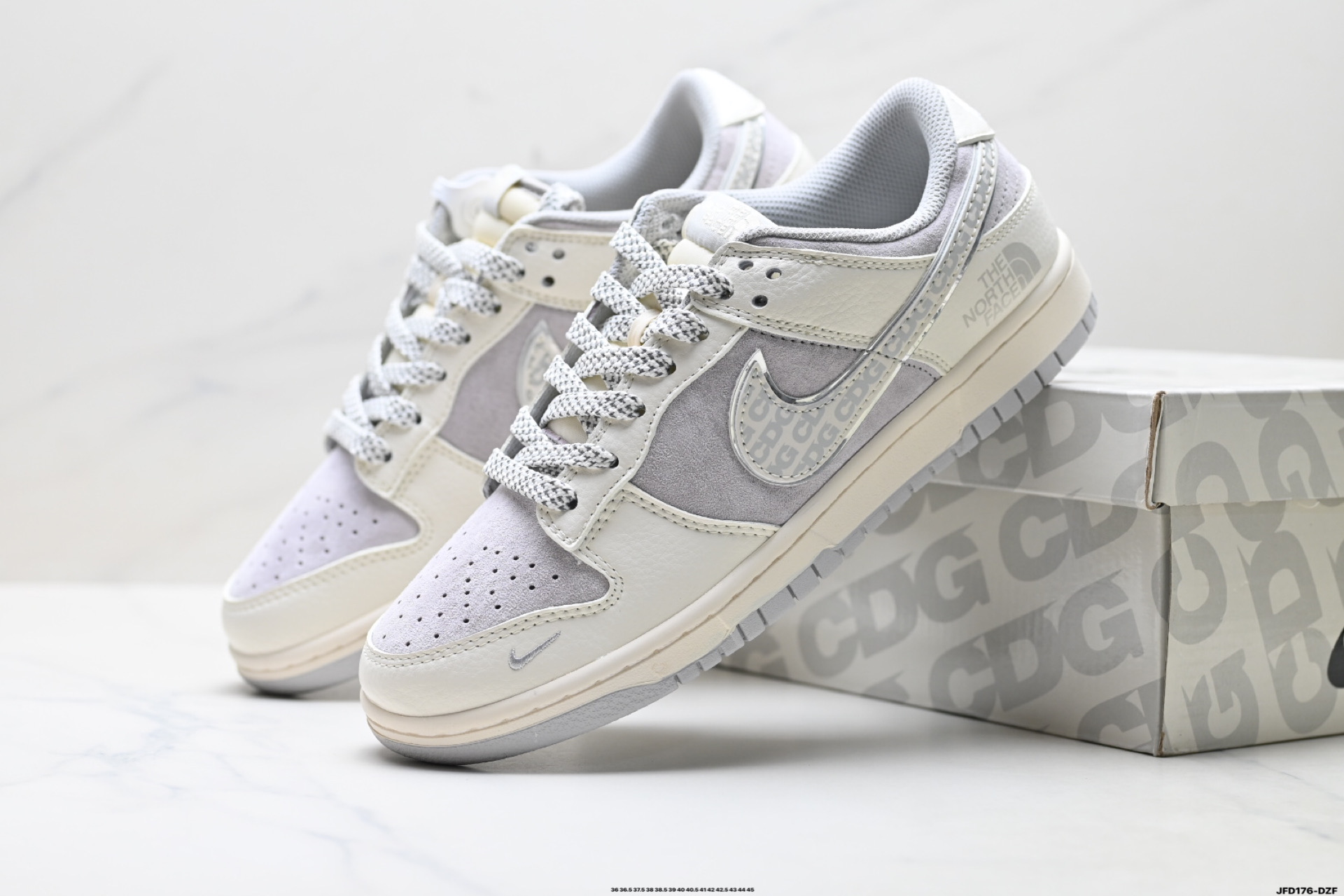 🈴💰190
公司级✅Nike Dunk Low Retro ‘DIY高端定制’耐克 低帮休闲运动板鞋
原装头层材料 用料绝不含糊 独家版型蒸餾加工帶來的是更好的视觉和脚感体验 清洁度 电绣工艺 皮料切割干净无任何毛边 细节完美
货号:BB7518-024
尺码:36 36.5 37.5 38 38.5 39 40 40.5 41 42 42.5 43 44 45
ID:JFD176-DZF