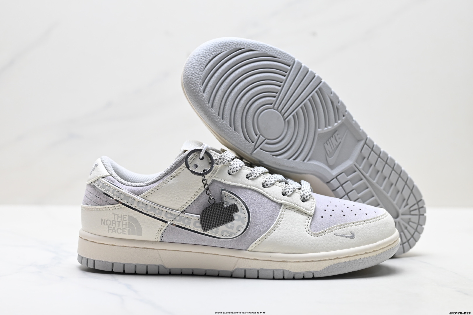 💰190
公司级✅Nike Dunk Low Retro ‘DIY高端定制’耐克 低帮休闲运动板鞋
原装头层材料 用料绝不含糊 独家版型蒸餾加工帶來的是更好的视觉和脚感体验 清洁度 电绣工艺 皮料切割干净无任何毛边 细节完美
货号:BB7518-024
尺码:36 36.5 37.5 38 38.5 39 40 40.5 41 42 42.5 43 44 45
ID:JFD176-DZF