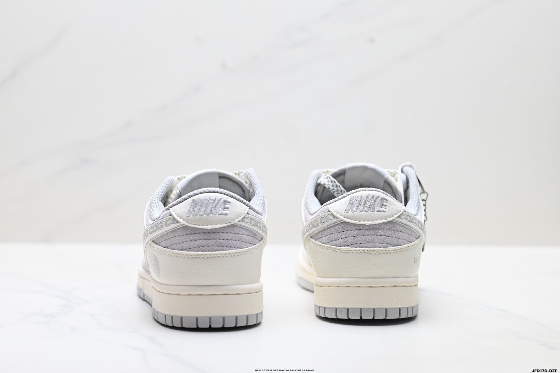 💰190
公司级✅Nike Dunk Low Retro ‘DIY高端定制’耐克 低帮休闲运动板鞋
原装头层材料 用料绝不含糊 独家版型蒸餾加工帶來的是更好的视觉和脚感体验 清洁度 电绣工艺 皮料切割干净无任何毛边 细节完美
货号:BB7518-024
尺码:36 36.5 37.5 38 38.5 39 40 40.5 41 42 42.5 43 44 45
ID:JFD176-DZF