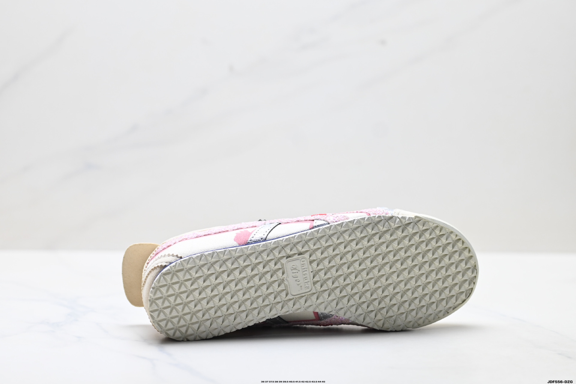 145 Onitsuka Tiger鬼冢虎 Mexico 66 Slip-on 一脚蹬低帮夏季透气运动休闲鞋 1183A360-205