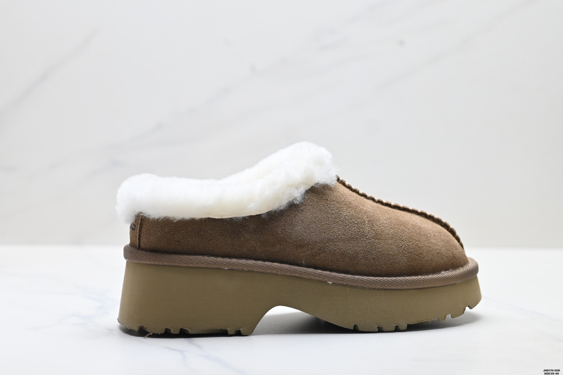 210 UGG降温加绒保暖抗寒 防滑耐磨舒适英伦学院风 日常通勤外出游玩经典百搭时尚增高休闲 短筒雪地靴 8619