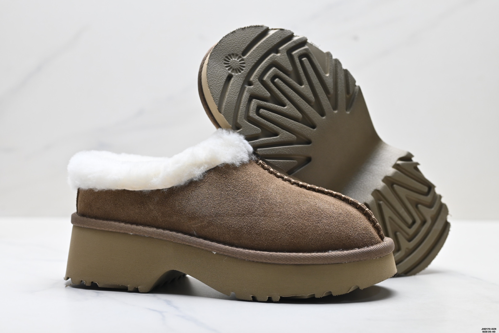 210 UGG降温加绒保暖抗寒 防滑耐磨舒适英伦学院风 日常通勤外出游玩经典百搭时尚增高休闲 短筒雪地靴 8619