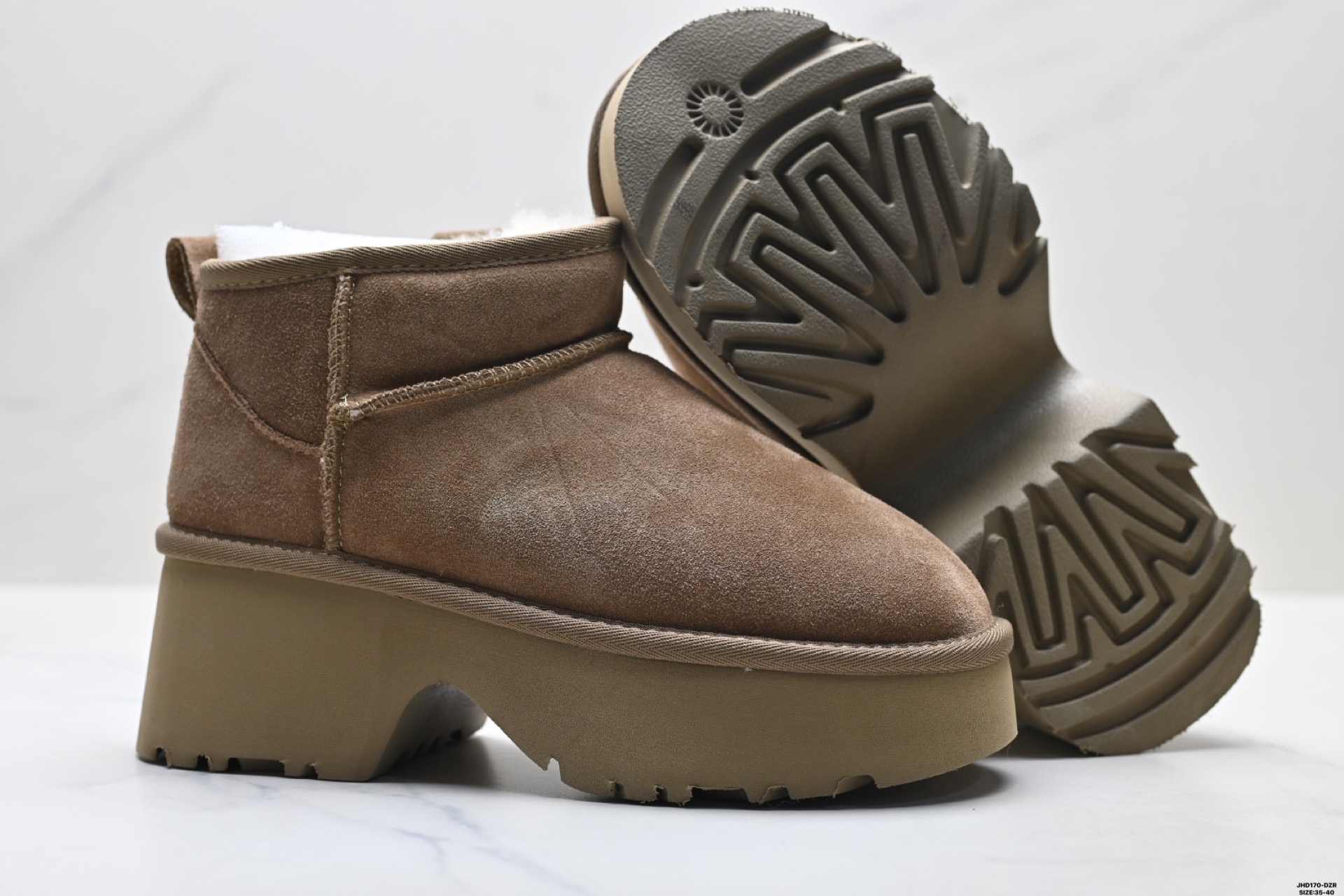 210 UGG降温加绒保暖抗寒 防滑耐磨舒适英伦学院风 日常通勤外出游玩经典百搭时尚增高休闲 高筒雪地靴 8618