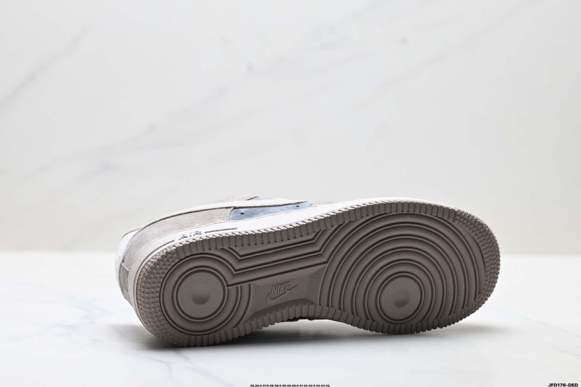 190 NIKE AIR FORCE 1‘07 低帮空军 DY9867-008