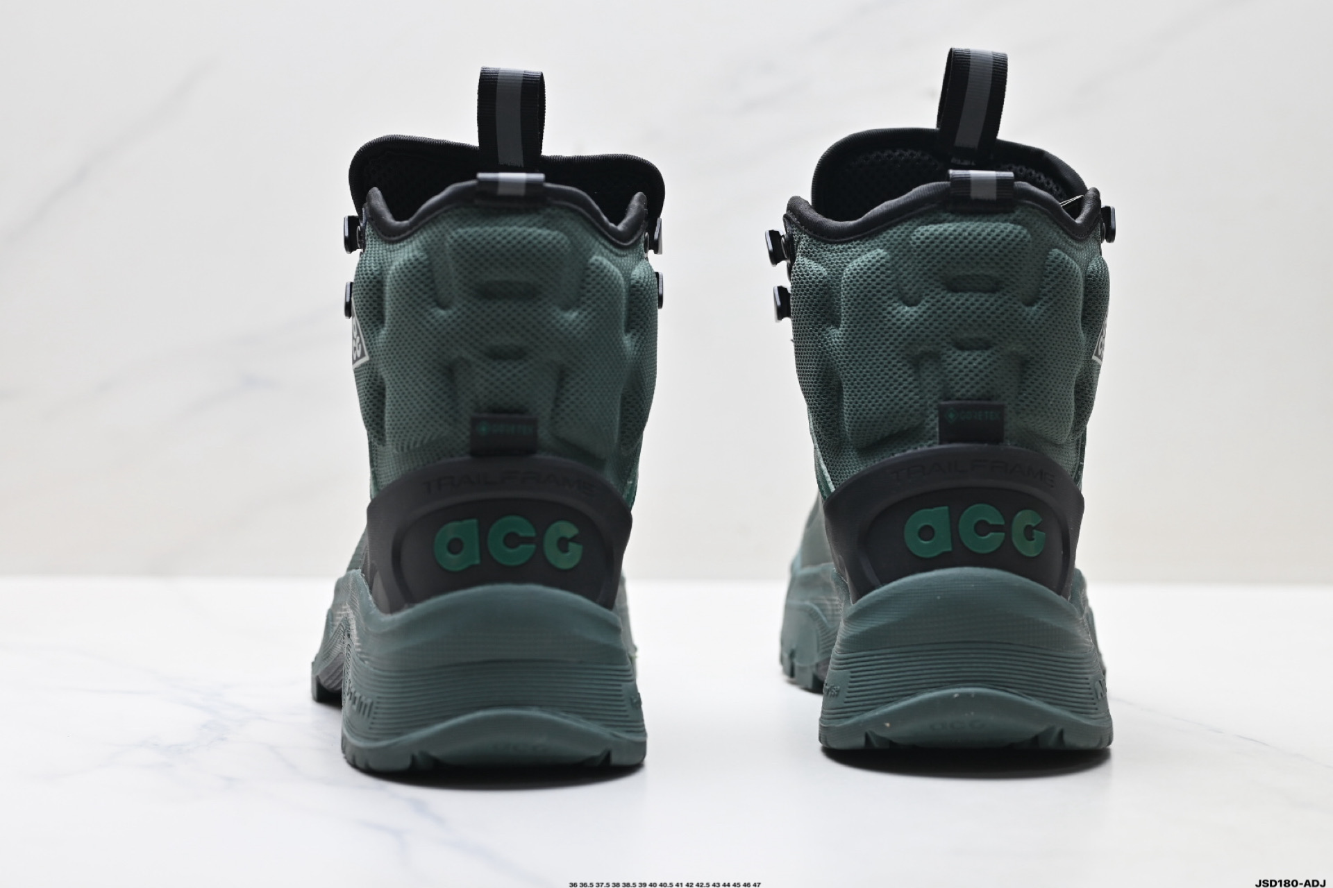 💰220
公司级✅Nike耐克ACG GORE-TEX男女户外耐磨运动鞋秋季透气徒步
这款鞋主打GORE-TEX科技,暴雨天等不良天气也能轻松应对,还配了Air Zoom气垫,踩上去软弹舒适。
鞋底纹路超深,防滑抓地力强,山地石子路都稳得很,户外探险或者城市穿都超有型!
Nike ACG Air Zoom Gaiadome GORE-TEX 男子运动鞋可驾驭多种场合。此鞋款采用耐穿材料,结合 GORE-TEX 技术和经过精心调整的大号凸起底纹,可驾驭陡峭山坡。简而言之,无论是徒步、背包旅行或是简单的探索,这双鞋都能满足你。
货号:DD2858–100
尺码:36 36.5 37.5 38 38.5 39 40 40.5 41 42 42.5 43 44 45 46 47
lD:JSD180-ADJ