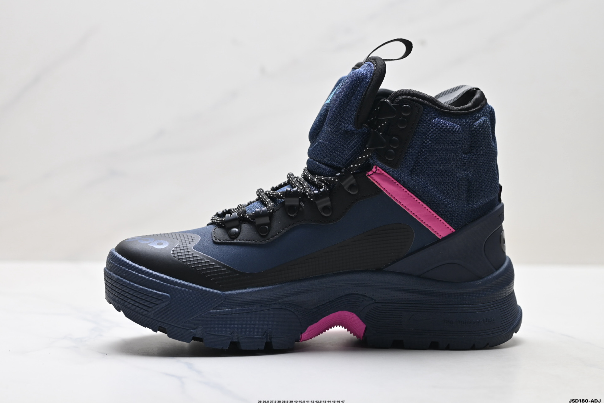 💰220
公司级✅Nike耐克ACG GORE-TEX男女户外耐磨运动鞋秋季透气徒步
这款鞋主打GORE-TEX科技,暴雨天等不良天气也能轻松应对,还配了Air Zoom气垫,踩上去软弹舒适。
鞋底纹路超深,防滑抓地力强,山地石子路都稳得很,户外探险或者城市穿都超有型!
Nike ACG Air Zoom Gaiadome GORE-TEX 男子运动鞋可驾驭多种场合。此鞋款采用耐穿材料,结合 GORE-TEX 技术和经过精心调整的大号凸起底纹,可驾驭陡峭山坡。简而言之,无论是徒步、背包旅行或是简单的探索,这双鞋都能满足你。
货号:DD2858–100
尺码:36 36.5 37.5 38 38.5 39 40 40.5 41 42 42.5 43 44 45 46 47
lD:JSD180-ADJ