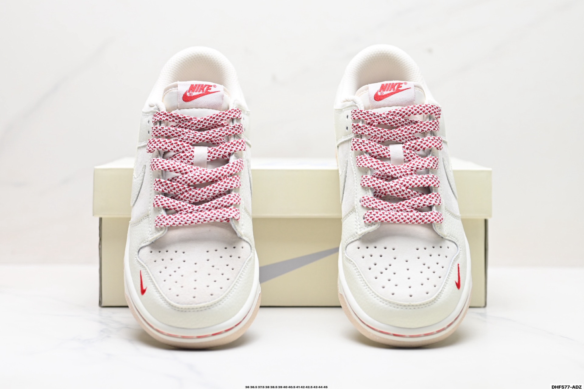 特价‼️💰115
公司级✅Nike Dunk Low Retro ‘DIY高端定制’耐克 低帮休闲运动板鞋
原装头层材料 用料绝不含糊 独家版型蒸餾加工帶來的是更好的视觉和脚感体验 清洁度 电绣工艺 皮料切割干净无任何毛边 细节完美
货号:XX2025-316
尺码:36 36.5 37.5 38 38.5 39 40 40.5 41 42 42.5 43 44 45
ID:DHF577-ADZ