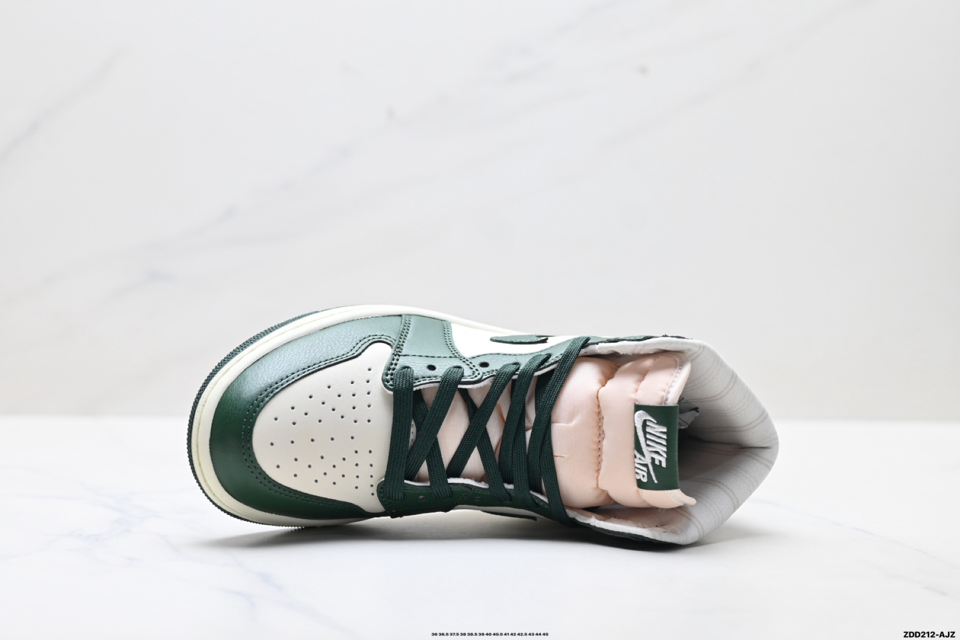 250 Air Jordan 1 Low AJ1乔1高帮休闲板鞋 FD2596-101