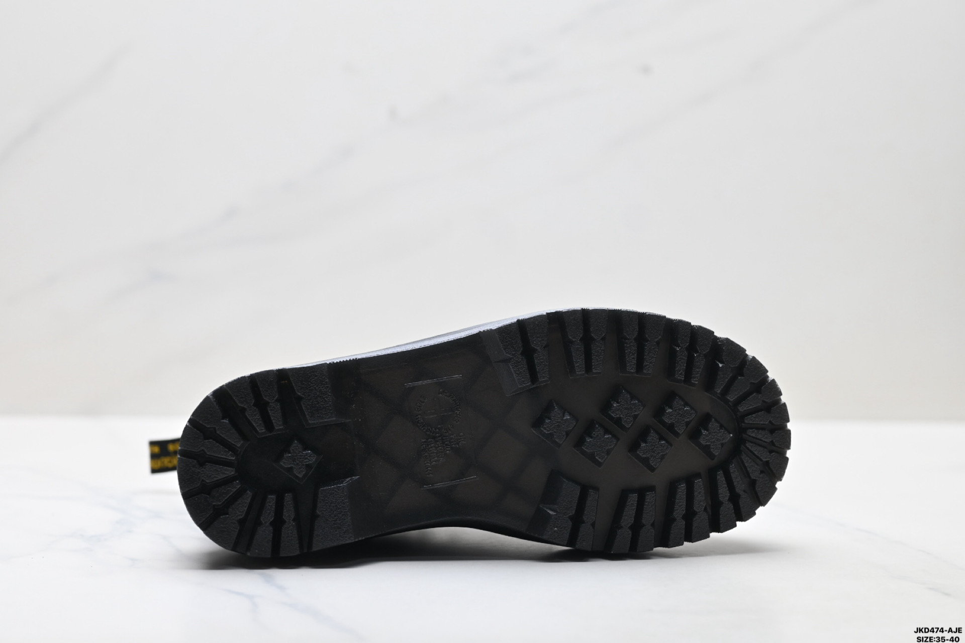 180 Dr.martens马汀博士 Jadon系列 松糕高帮英伦骑士朋克复古机车厚底粗跟 马丁靴 11822002