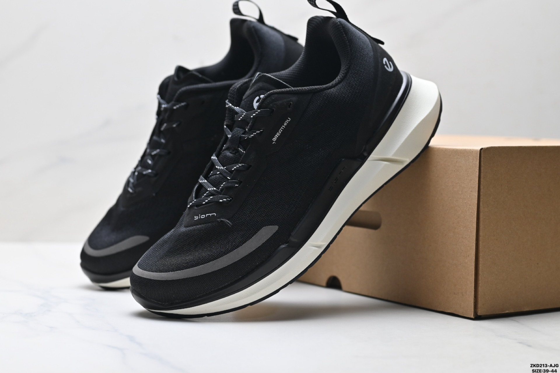 290 Ecco爱步 BIOM AEX 舒适时尚 简约时尚 减震防滑 低帮休闲鞋 875825-262