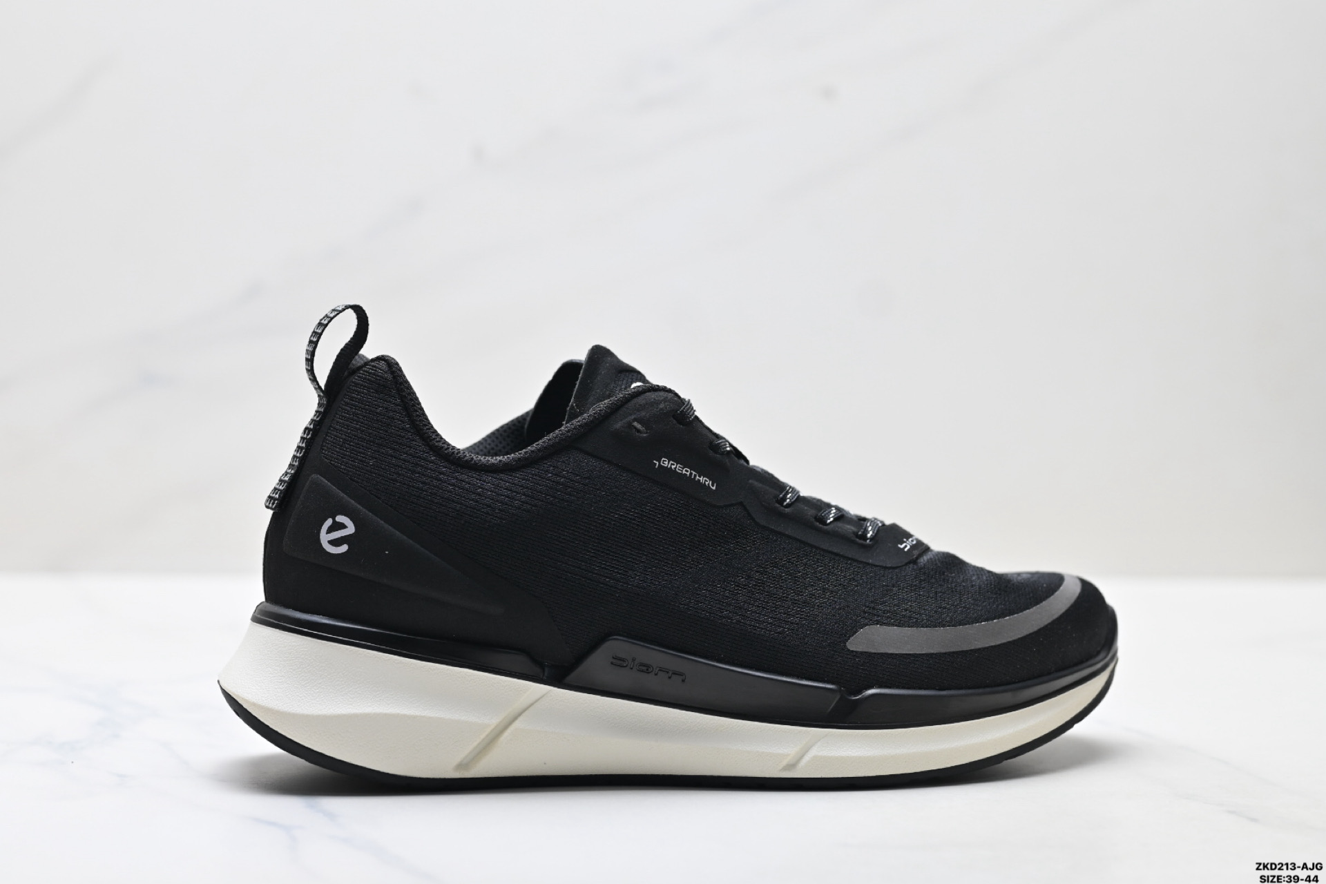 290 Ecco爱步 BIOM AEX 舒适时尚 简约时尚 减震防滑 低帮休闲鞋 875825-262