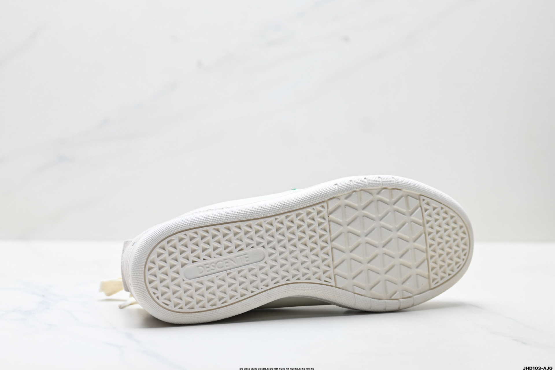 迪桑特DESCENTE CHRON PACER 复古轻质 耐磨低帮 生活休闲鞋 D5331LSN20