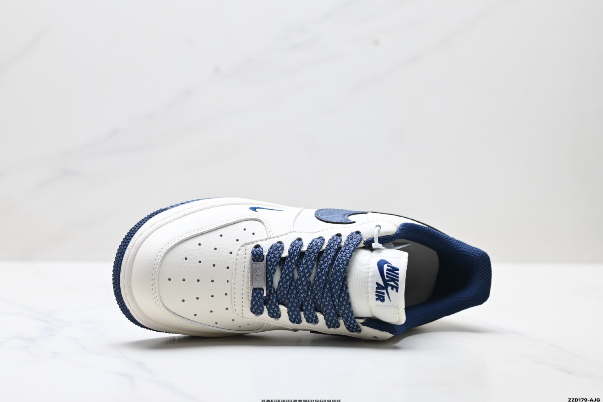 NIKE AIR FORCE 1‘07 LV8 SM6688-127