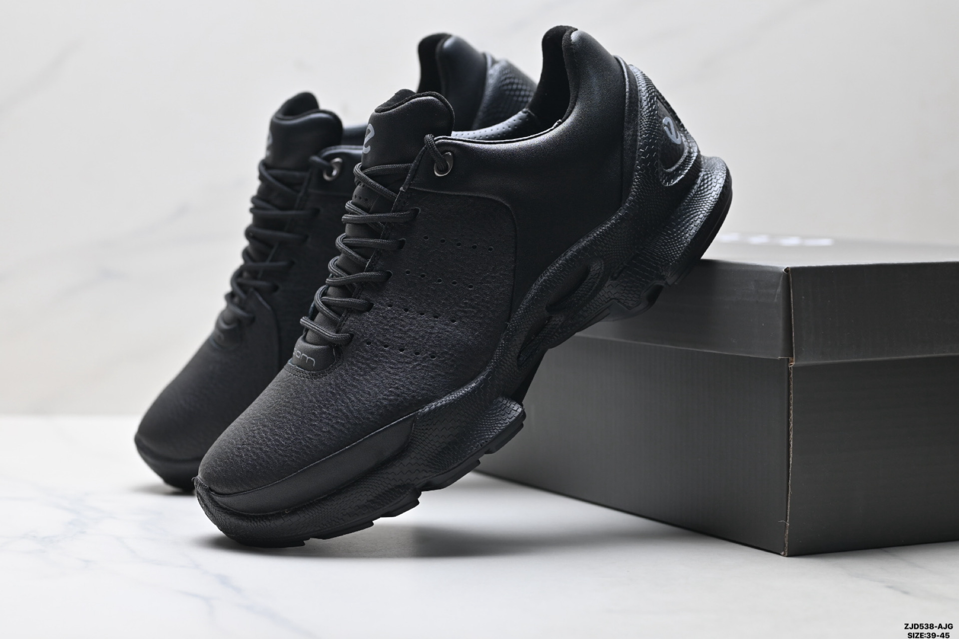 260 Ecco爱步 Biom C-Trail 健步C 舒适时尚 简约时尚 减震防滑 低帮休闲鞋 800334-610