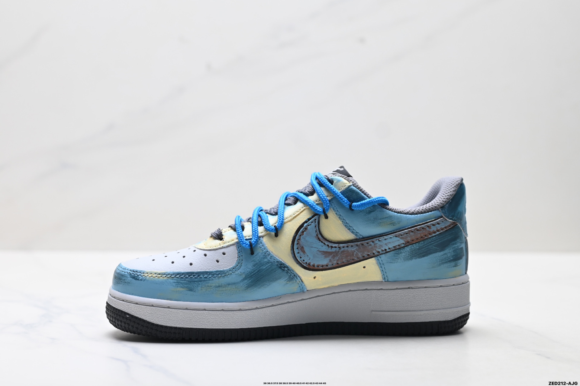 NIKE AIR FORCE 1‘07 ZG0088-228