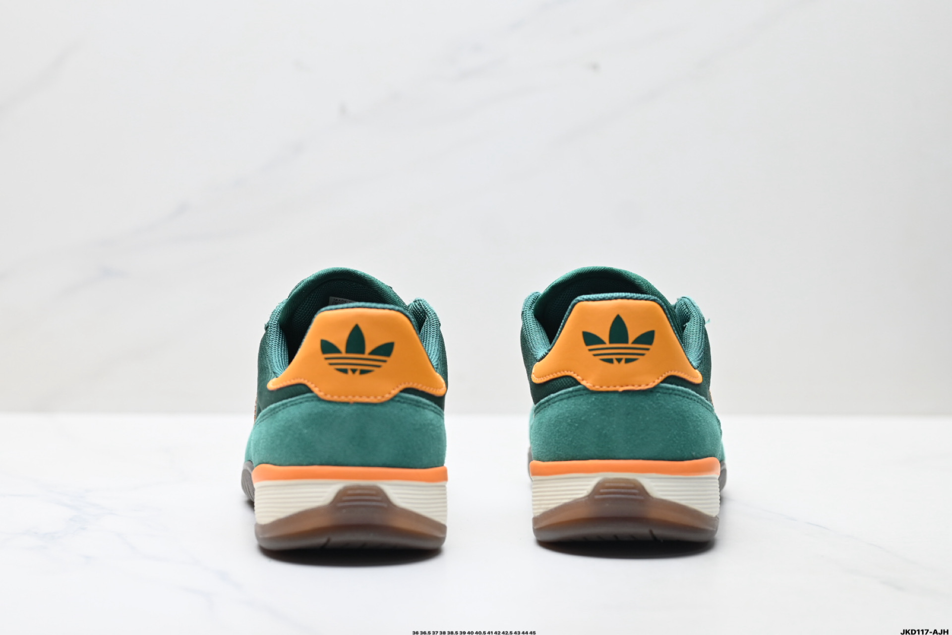 Adidas Originals Gazelle Sala 阿迪达斯 舒适柔软 耐磨 低帮 生活休闲鞋 JQ0885