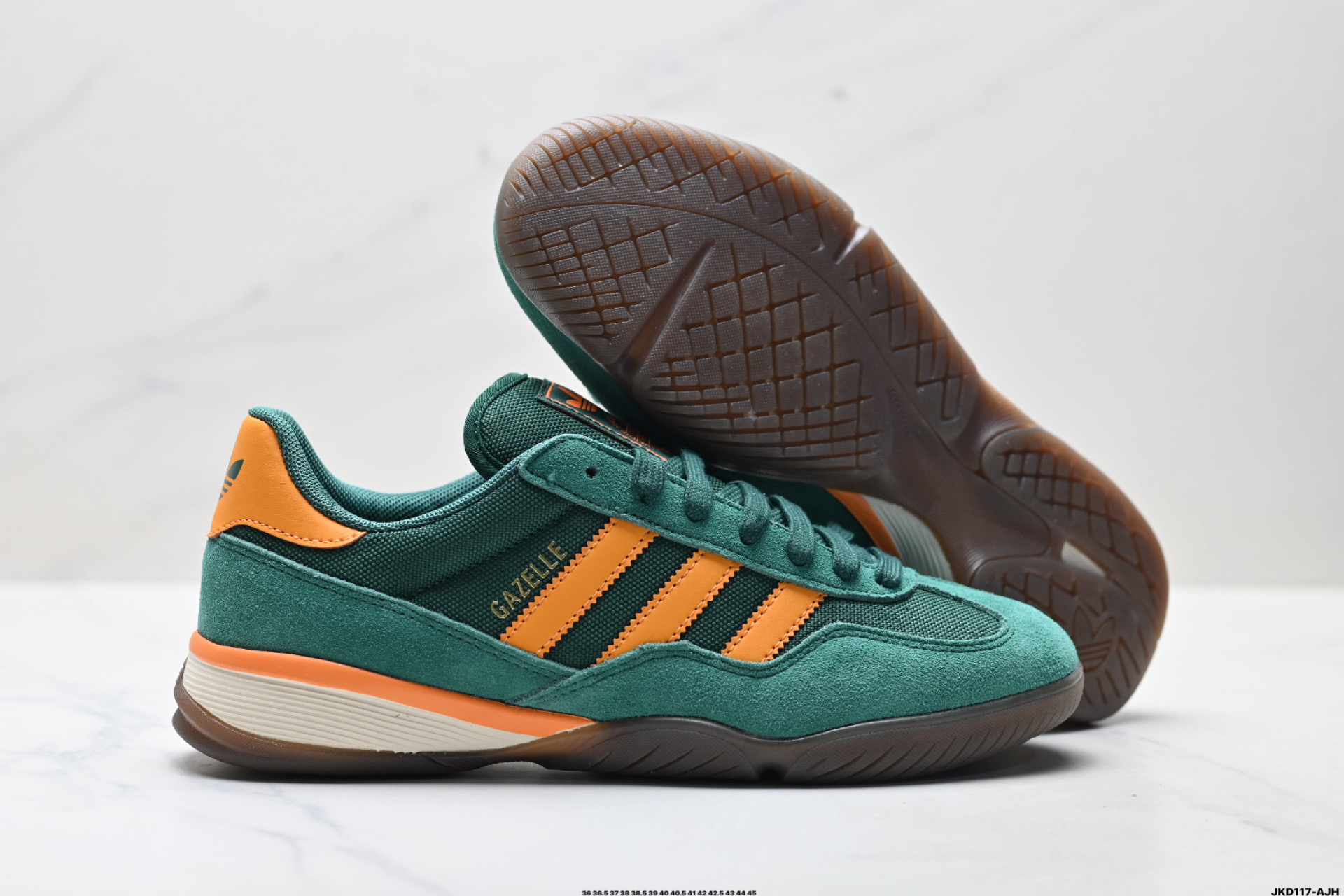 Adidas Originals Gazelle Sala 阿迪达斯 舒适柔软 耐磨 低帮 生活休闲鞋 JQ0885