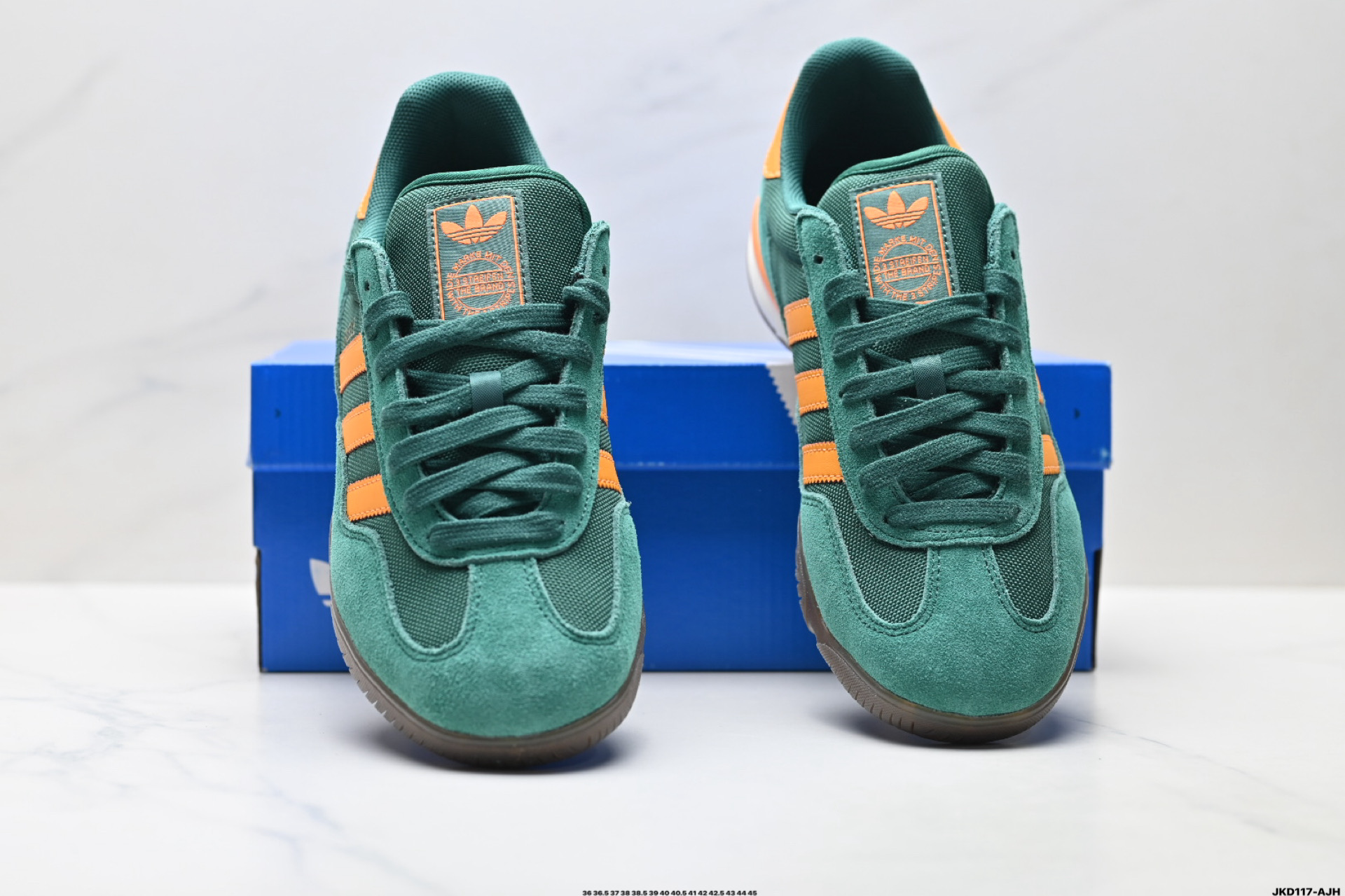 Adidas Originals Gazelle Sala 阿迪达斯 舒适柔软 耐磨 低帮 生活休闲鞋 JQ0885