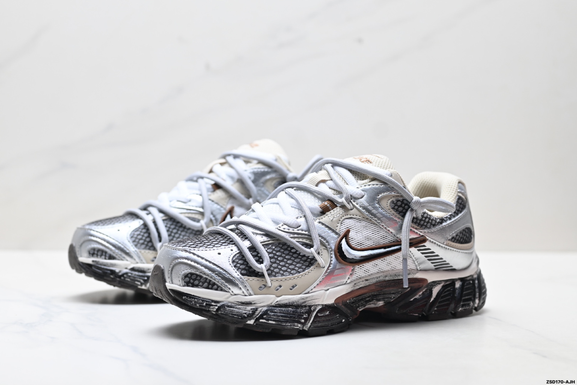 340 NIKE V5 RNRDIY’定制 Tekno耐克复古潮流百搭休闲运动旅游老爹鞋 HQ7901-102