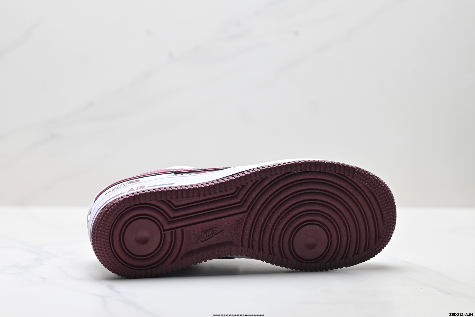 NIKE AIR FORCE 1‘07 LX SU2305-218