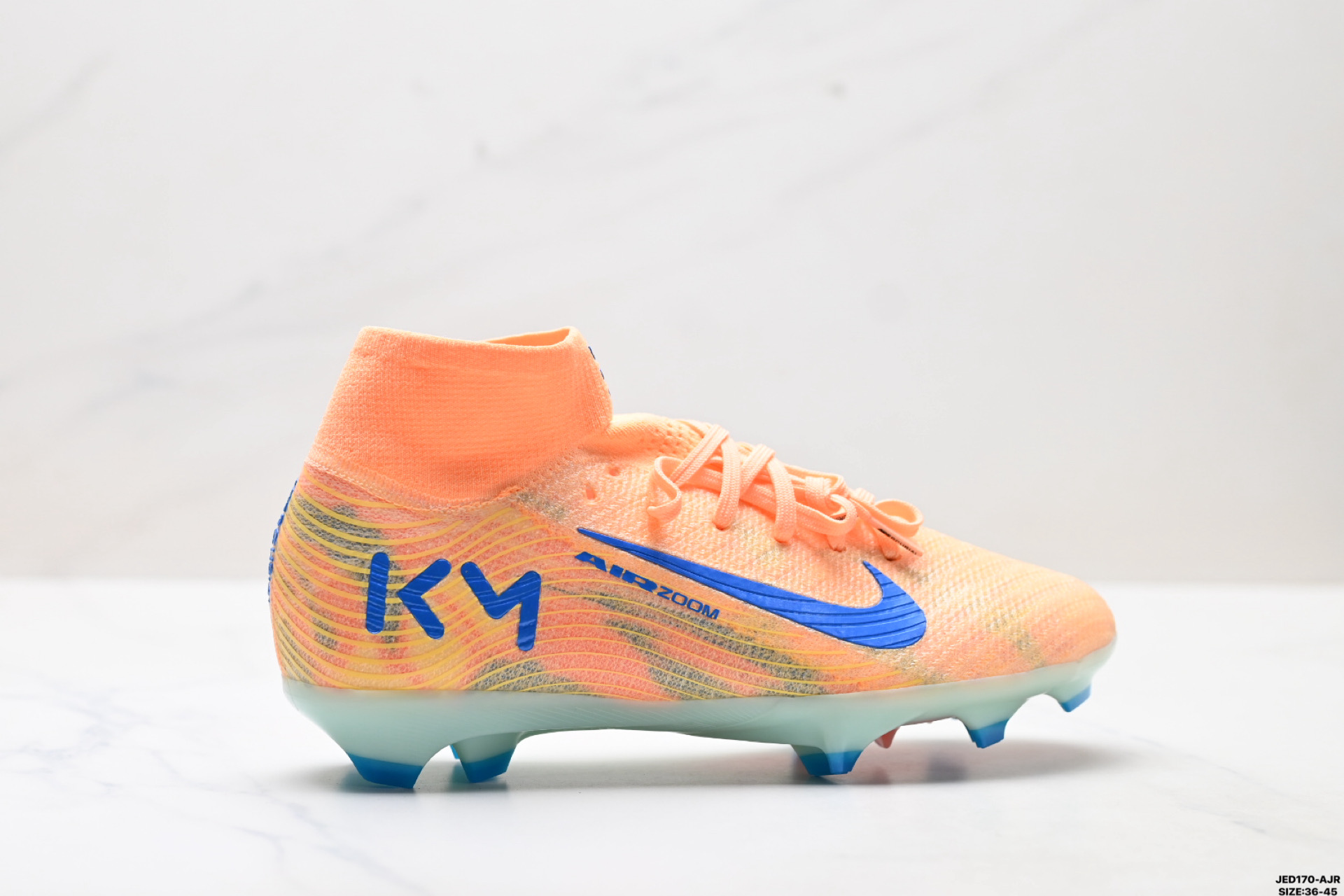 💰140
公司级✅Nike Mercurial Superfly 10 Elite 耐克 运动舒适 足球鞋
全鞋极致轻盈 使你草上飞如有神助 全新升级包裹性更强 更迅速的变相登地 全透明加强鞋钉抓地力极强 鞋头略带弹力 旨在伴你起速 驰骋草场
货号:FQ8692-800
尺码:36-45
ID:JED170-AJR