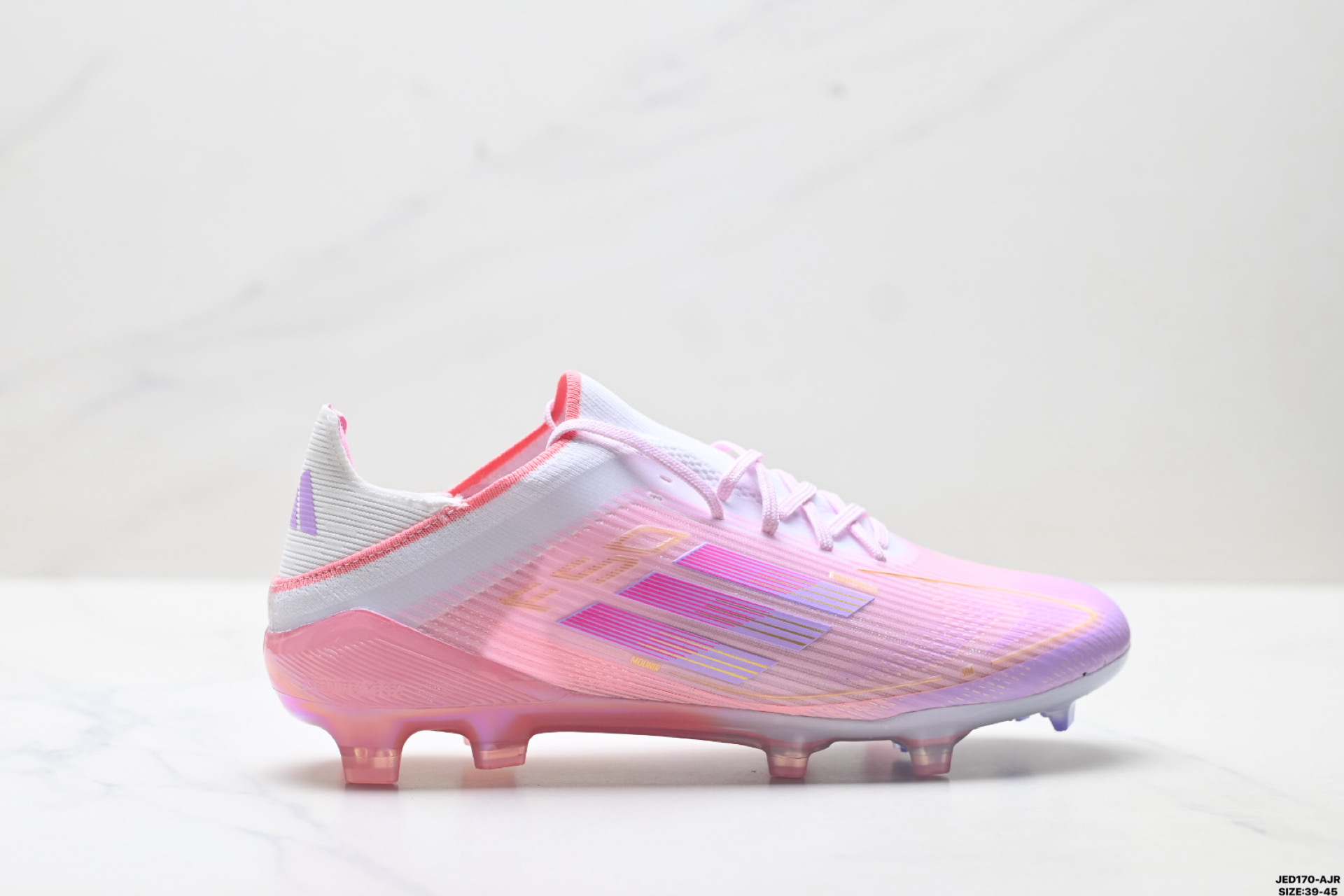 💰140
公司级✅Adidas F50 ELITE 阿迪达斯 舒适百搭 防滑耐磨包裹性 足球鞋
该鞋款具备出众回弹缓震性能 助你在比赛中掌控配速和节奏 缔造出色比赛表现 
抓地设计搭配匠心鞋钉 助你在快速切入时轻松急停 鞋款采用合成材质 柔韧灵活 提供有力支撑和出色的触球感
货号:IE1203
尺码:39-45
ID:JED170-AJR