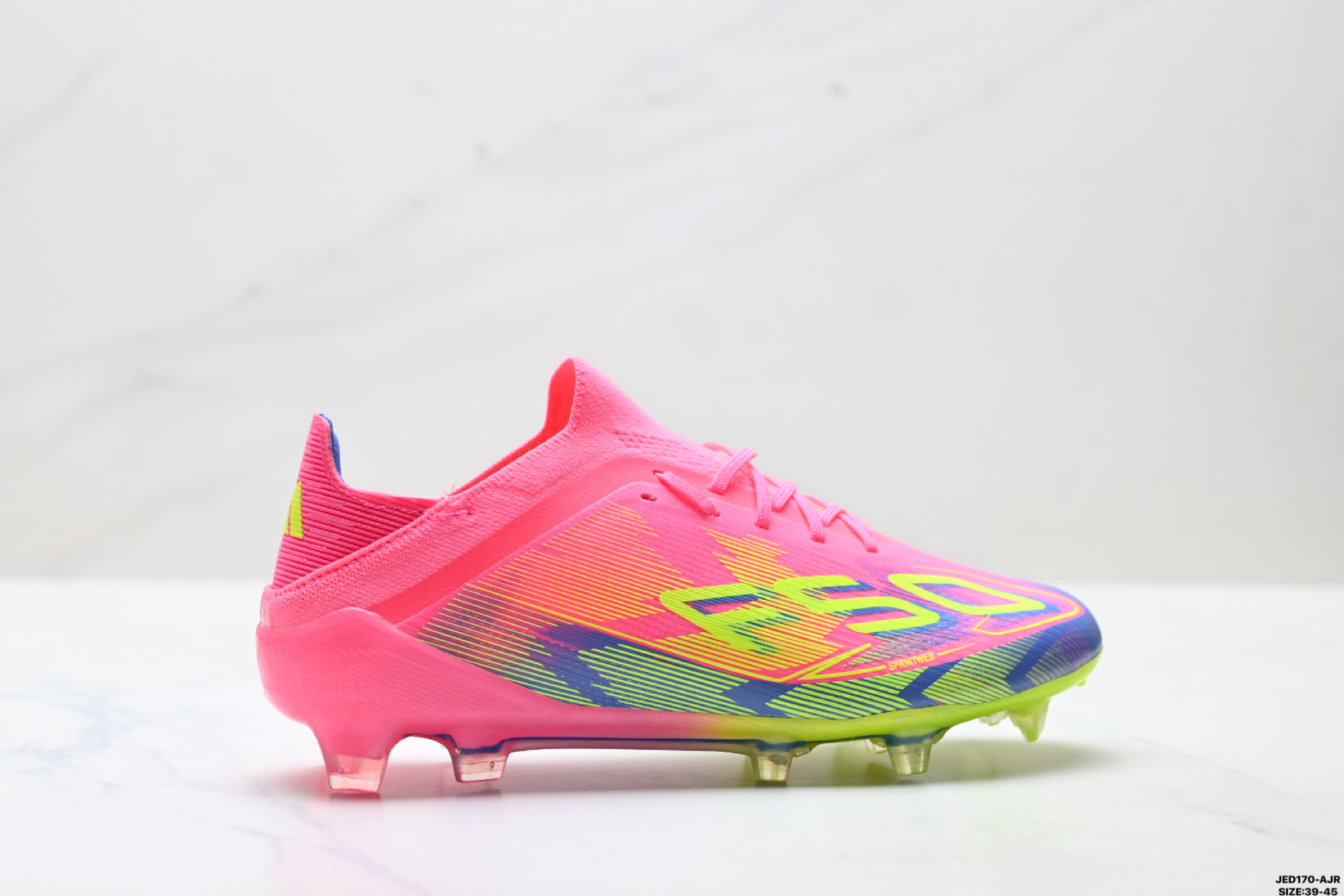 💰140
公司级✅Adidas F50 ELITE 阿迪达斯 舒适百搭 防滑耐磨包裹性 足球鞋
该鞋款具备出众回弹缓震性能 助你在比赛中掌控配速和节奏 缔造出色比赛表现 
抓地设计搭配匠心鞋钉 助你在快速切入时轻松急停 鞋款采用合成材质 柔韧灵活 提供有力支撑和出色的触球感
货号:IE1203
尺码:39-45
ID:JED170-AJR