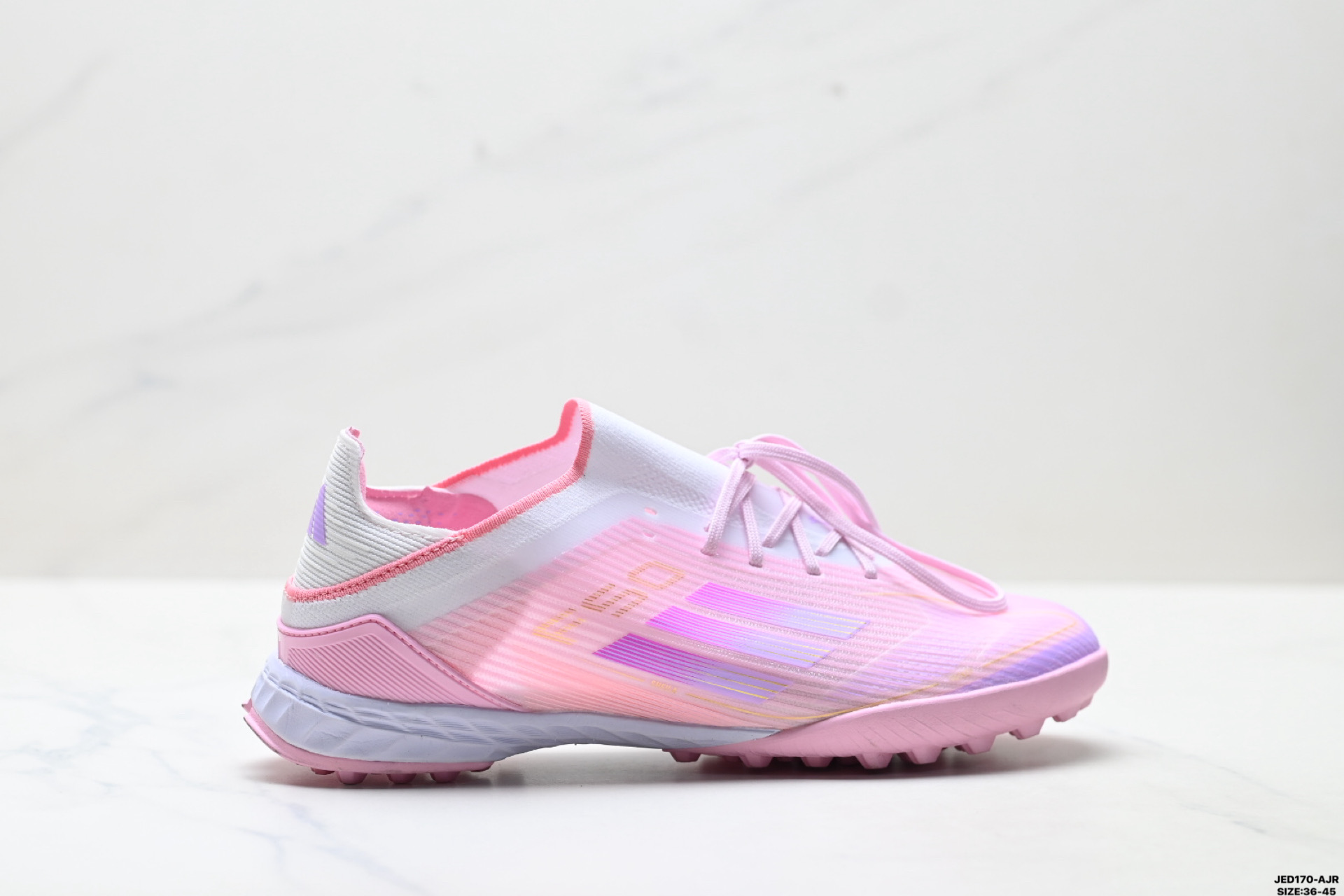 💰140
公司级✅Adidas F50 LEAGUE 阿迪达斯 舒适百搭 防滑耐磨包裹性 足球鞋
该鞋款具备出众回弹缓震性能 助你在比赛中掌控配速和节奏 缔造出色比赛表现 
抓地设计搭配匠心鞋钉 助你在快速切入时轻松急停 鞋款采用合成材质 柔韧灵活 提供有力支撑和出色的触球感
货号:JH7725
尺码:36-45
ID:JED170-AJR