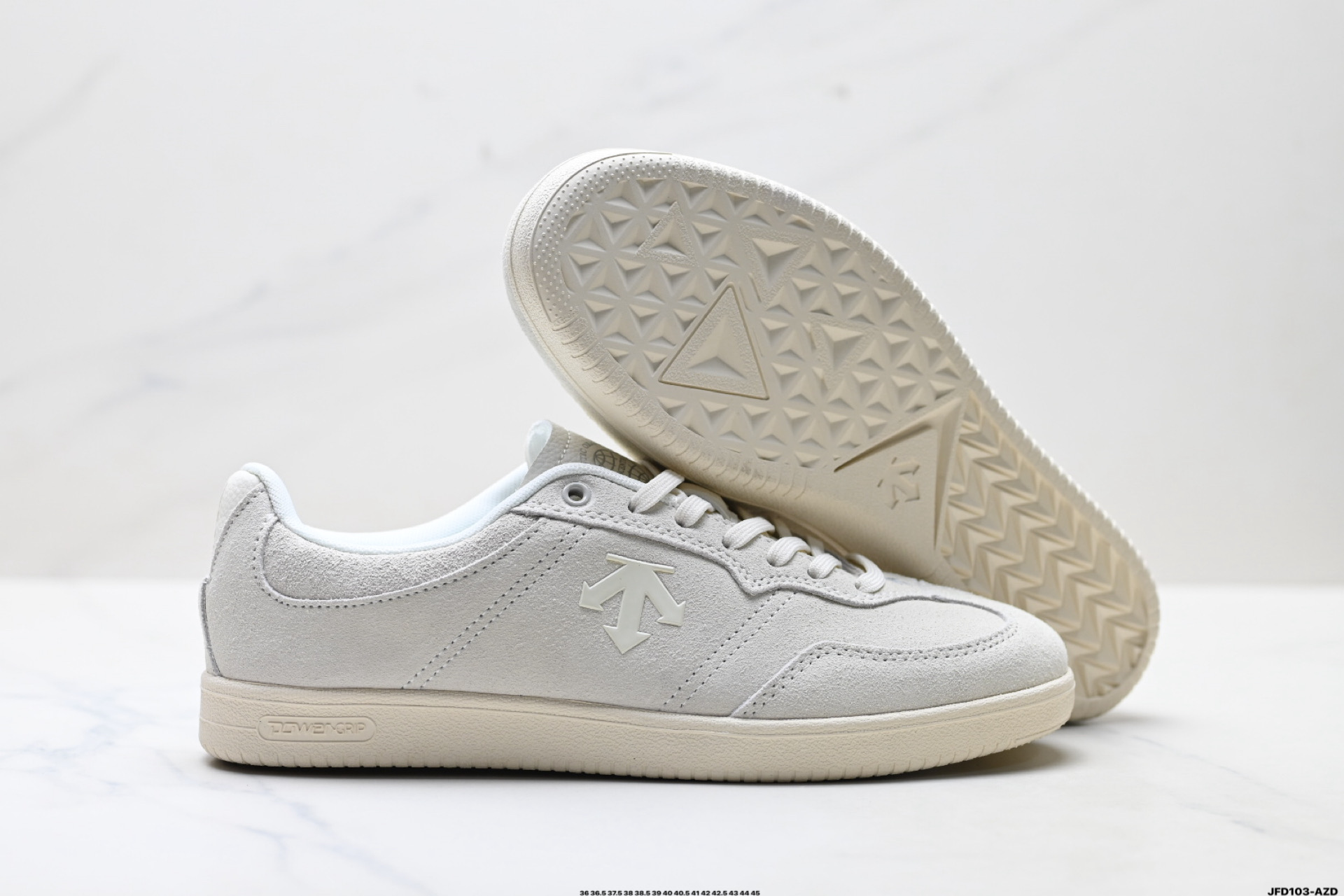 190 迪桑特DESCENTE EDGE COURT RETRO 复古轻质 耐磨低帮板鞋 SP363LSN82