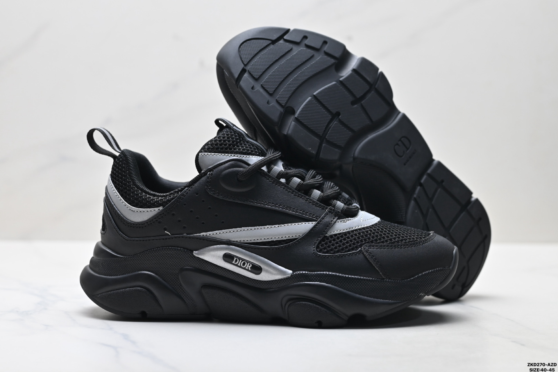 290 DIOR迪奥 B22 牛皮 科技网布 舒适日常 低帮 生活休闲鞋 通过复古镜头重塑了厚底运动鞋