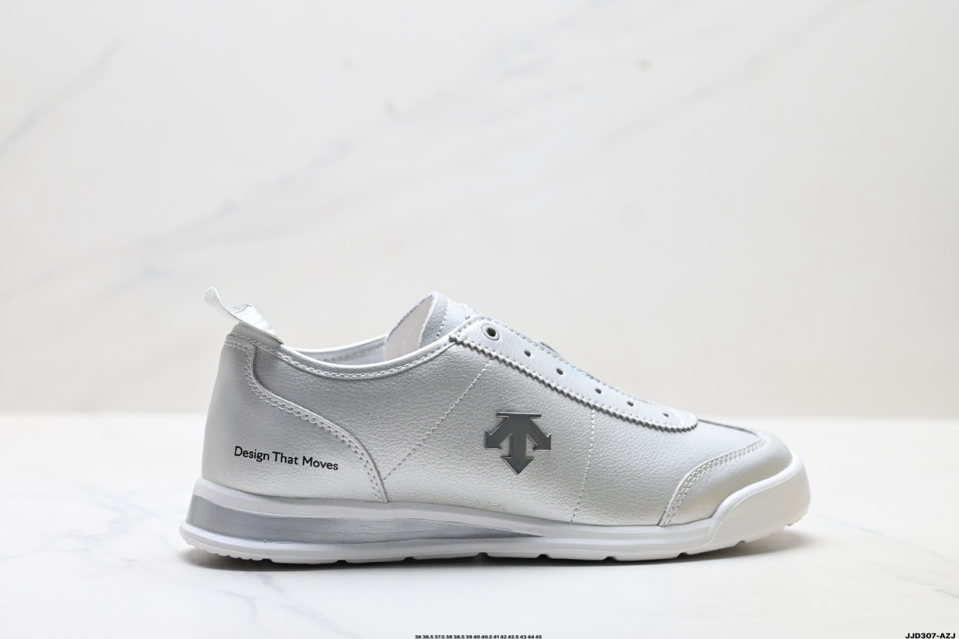 150 DESCENTE迪桑特CHRON TEMPO SLIP ON系列 复古运动休闲鞋 SP163LSN25