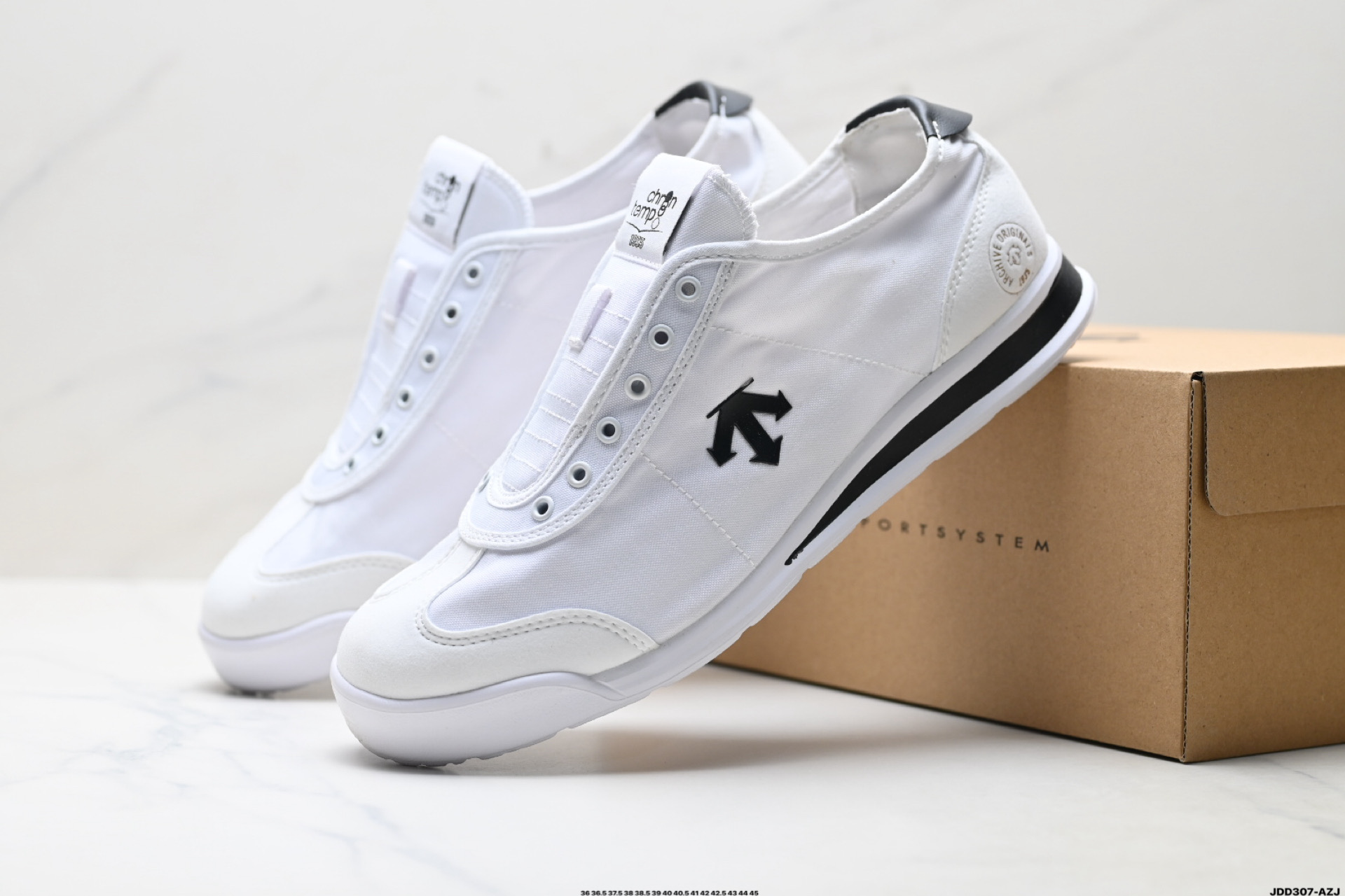 DESCENTE迪桑特CHRON TEMPO REPLICA 系列 复古运动休闲鞋 SP163LSN14