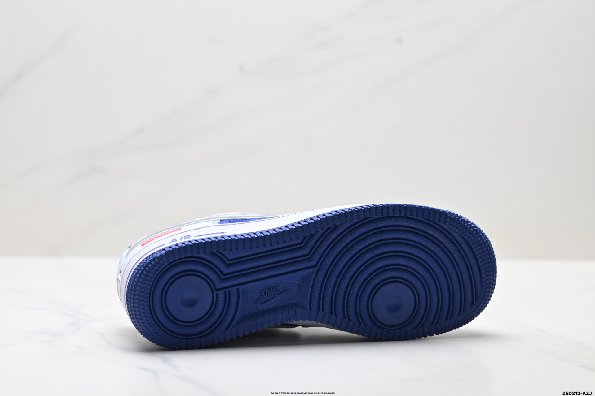 NIKE AIR FORCE 1‘07 XZ6188-187