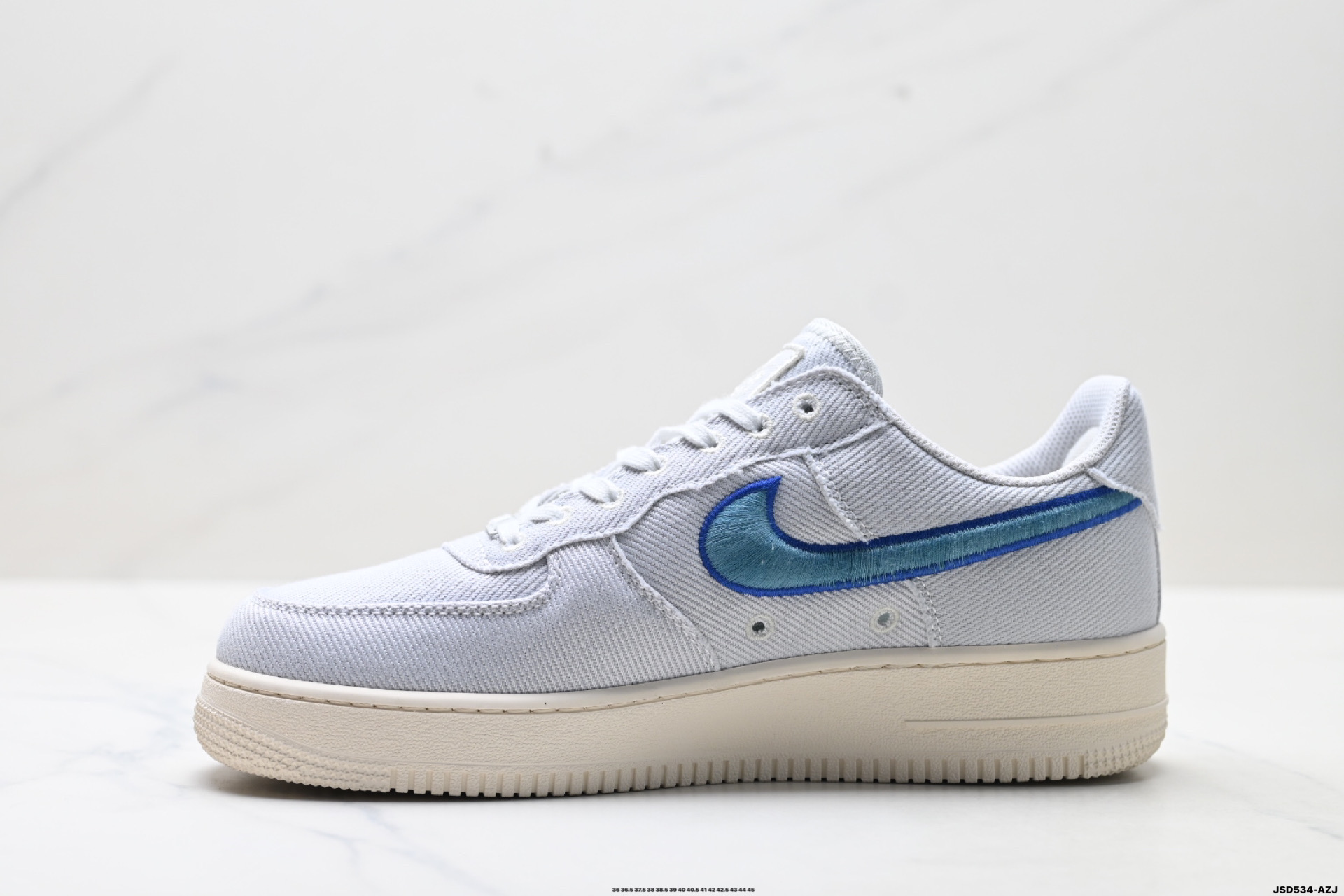 NIKE AIR FORCE 1‘07 HV1204-001