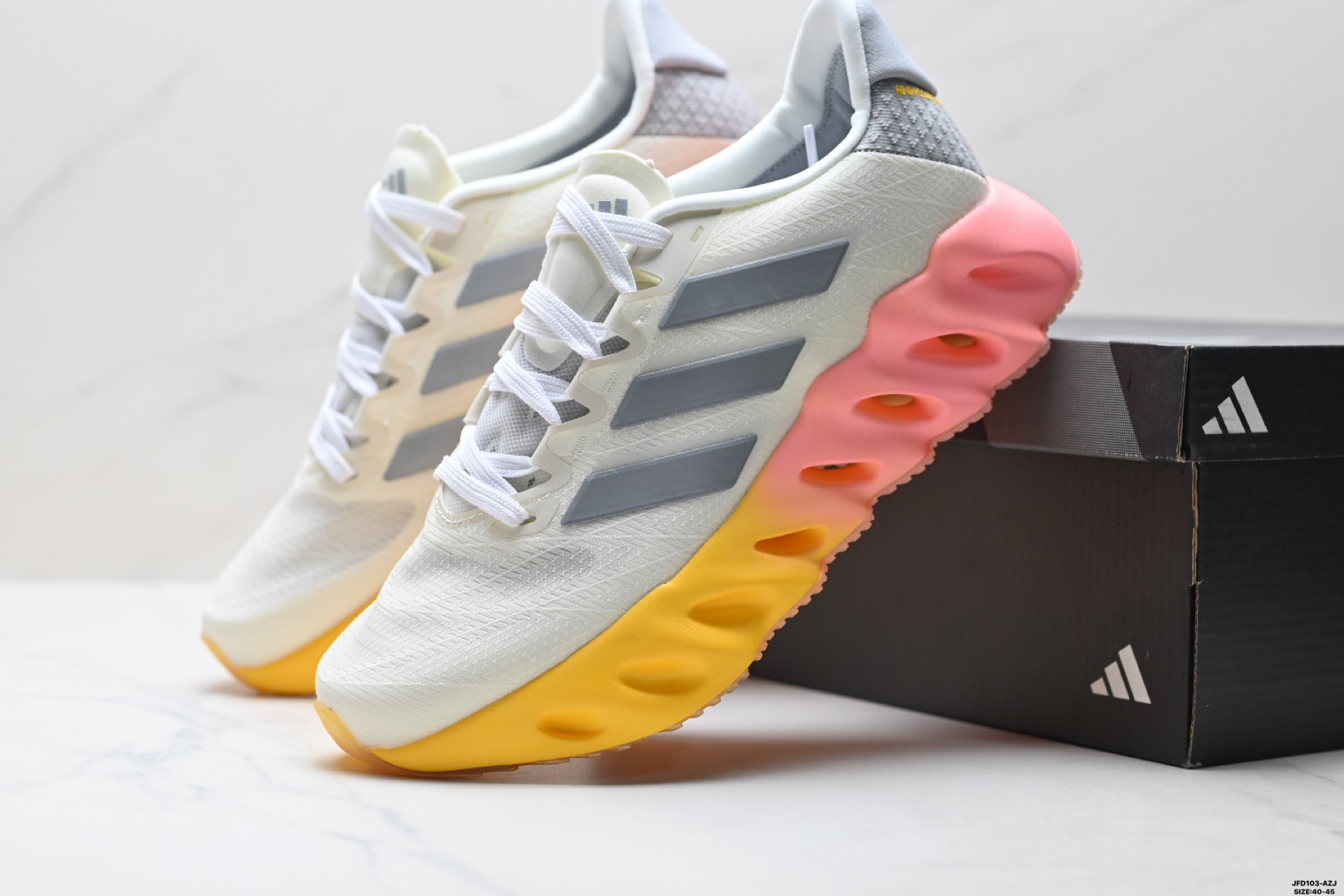 Adidas Switch FWD 阿尔法系列 阿迪达斯 休闲运动套脚慢跑鞋 IF6757