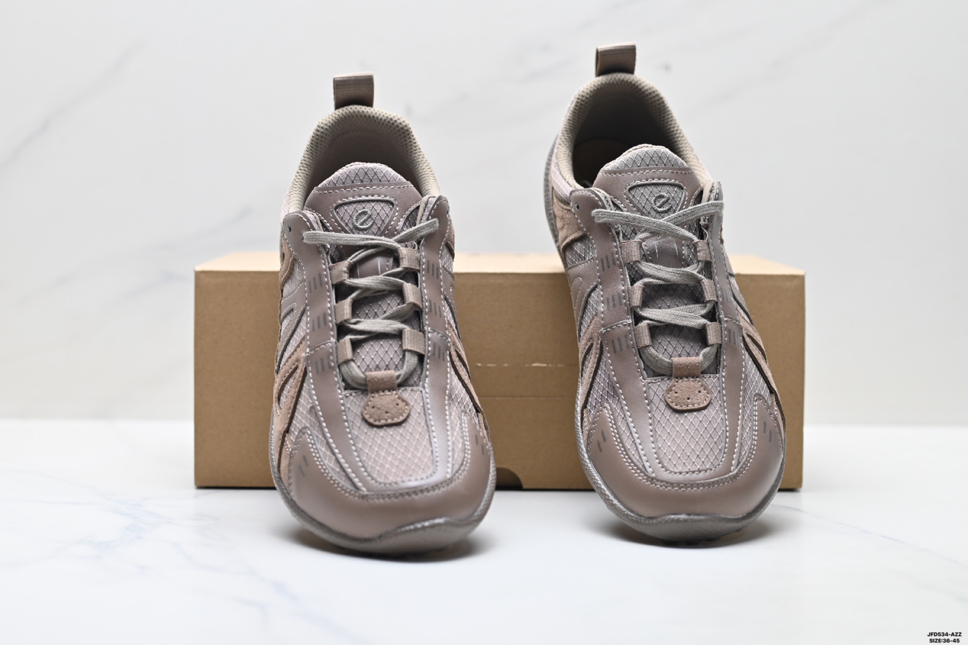 190 Ecco爱步 BIOM LITE W 舒适百搭户外时尚 低帮生活休闲鞋 802433-604