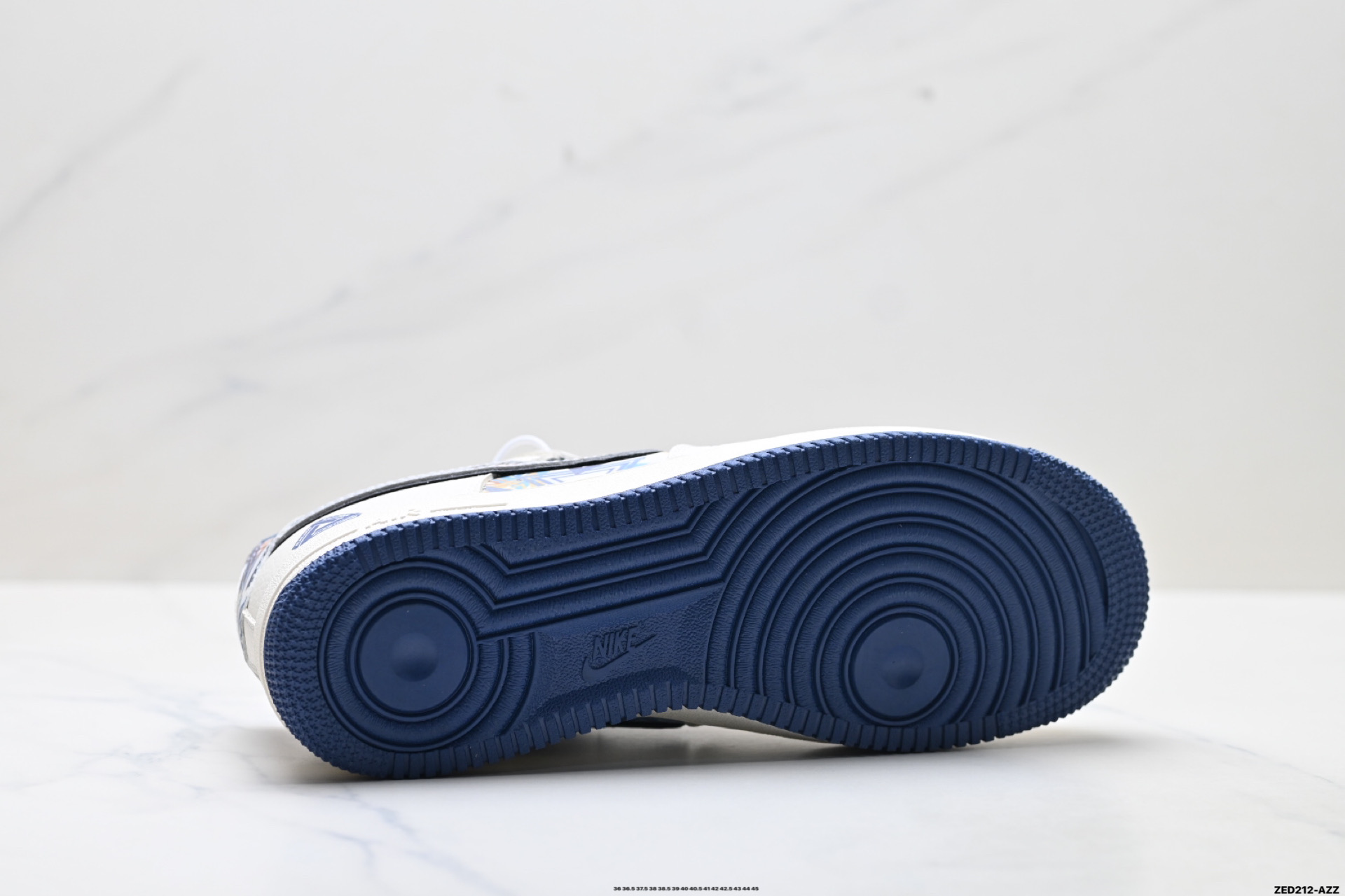 NIKE AIR FORCE 1‘07 XL1979-122