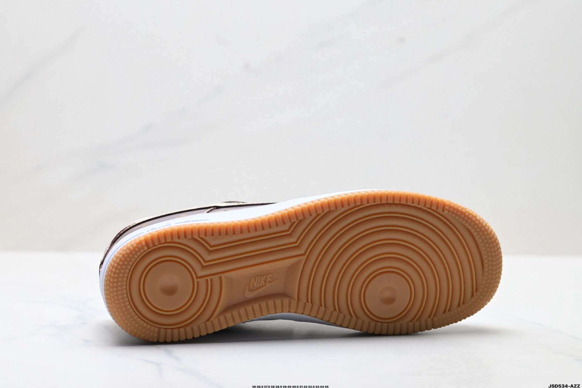 NIKE AIR FORCE 1‘07 DJ2739-100