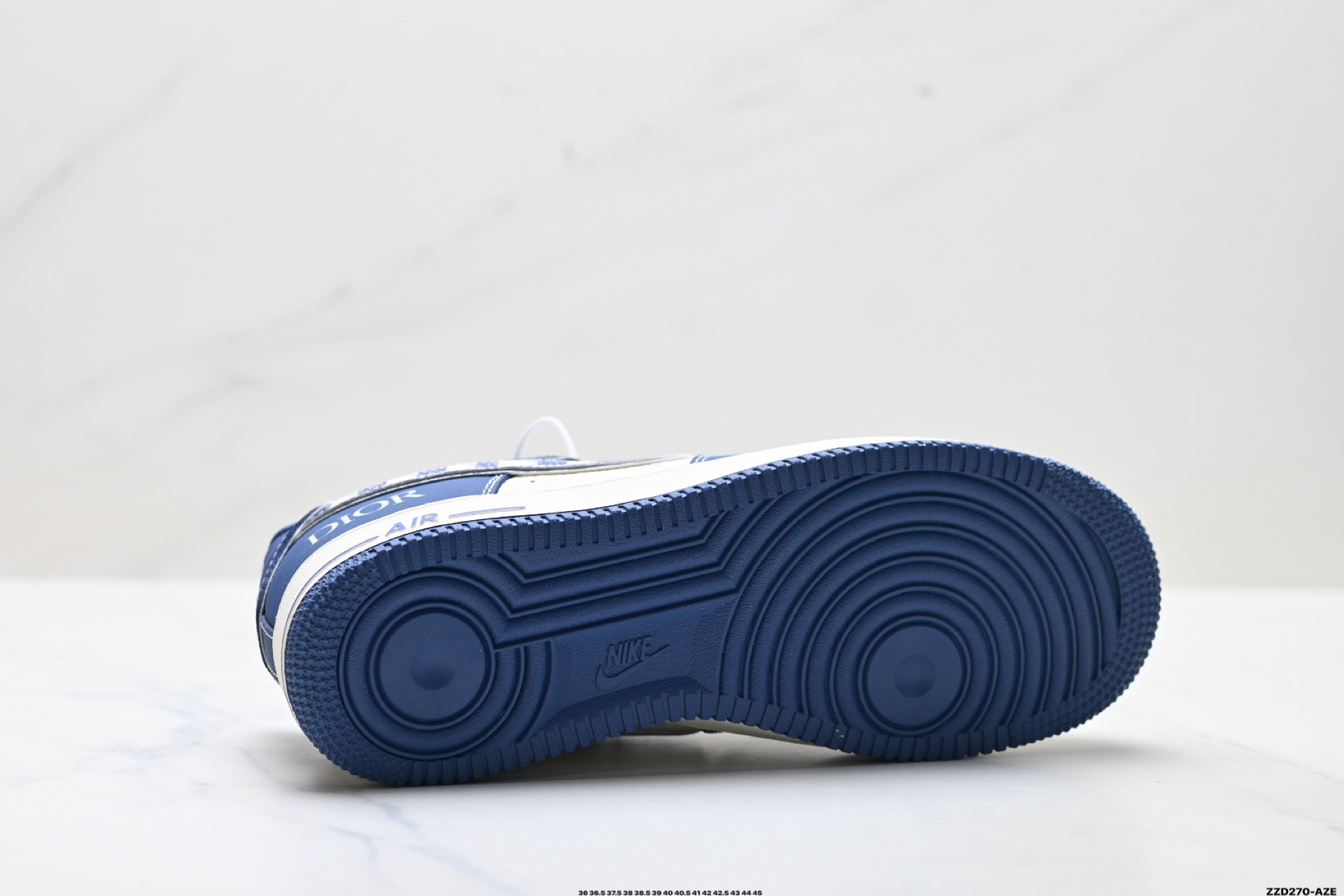 NIKE AIR FORCE 1‘07 LV8 DF0188-103