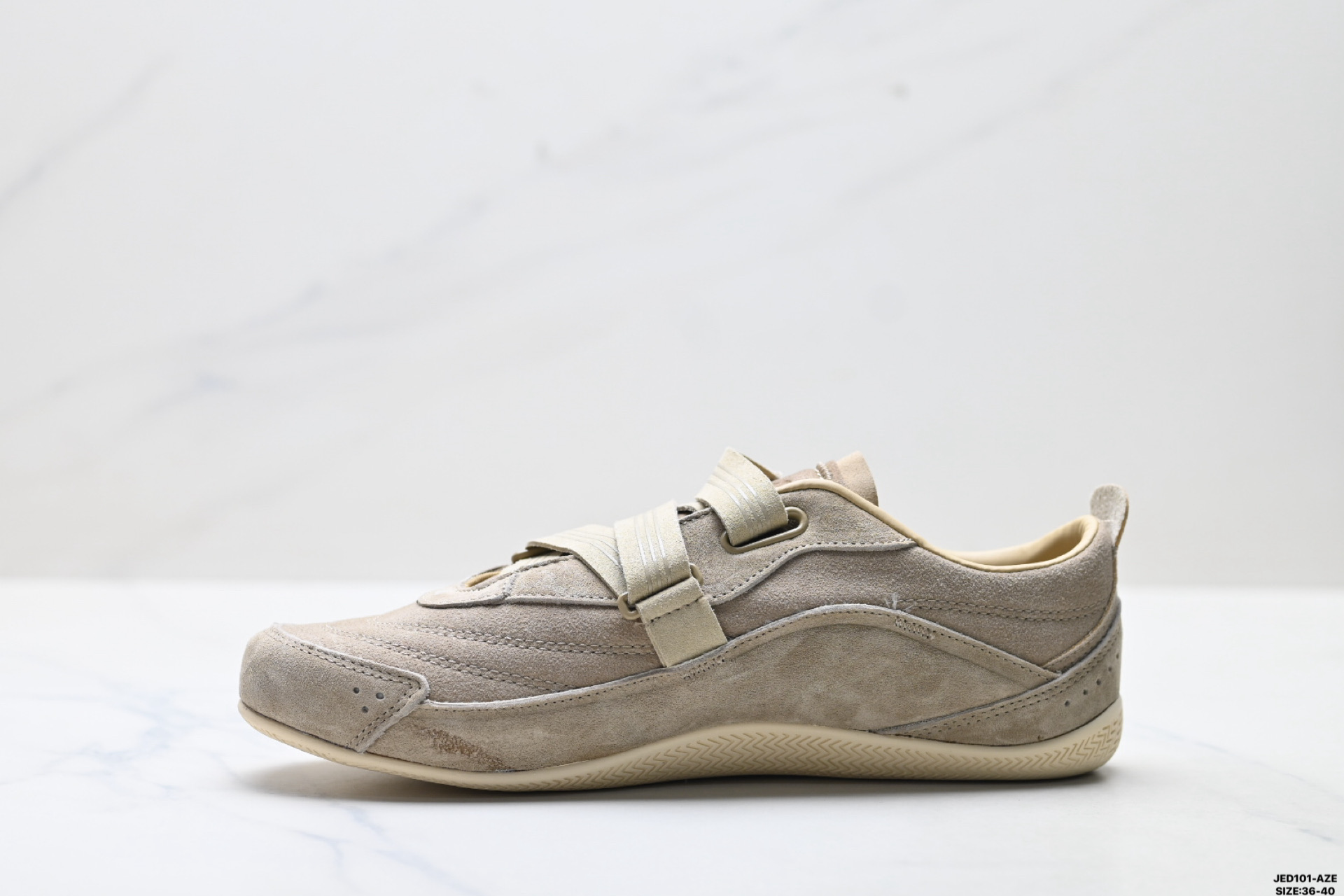 ADIDAS URBAN REVERIE 舒适百搭 耐磨低帮 阿迪达斯 生活休闲鞋 JS2444