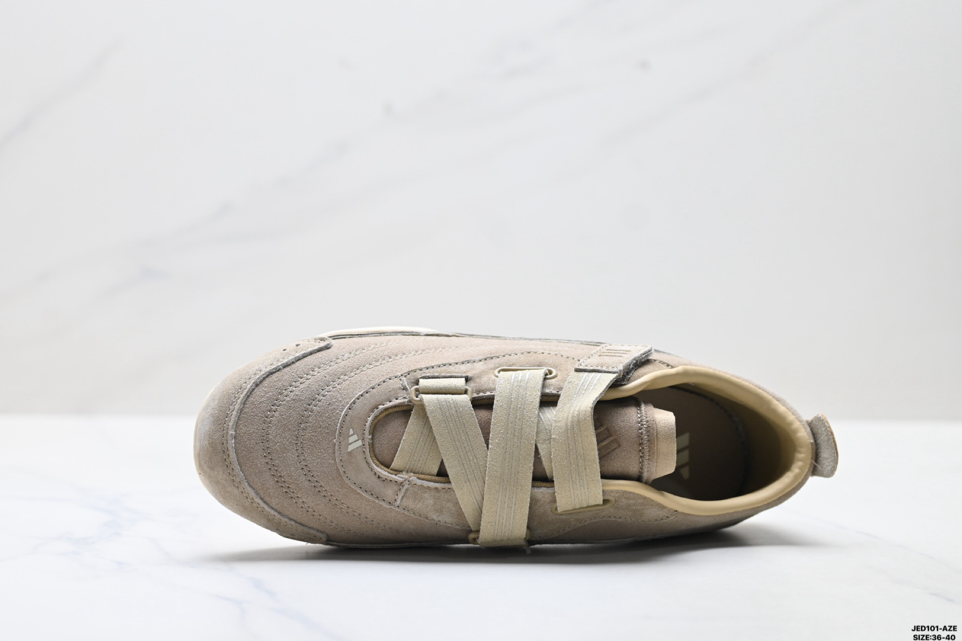 ADIDAS URBAN REVERIE 舒适百搭 耐磨低帮 阿迪达斯 生活休闲鞋 JS2444