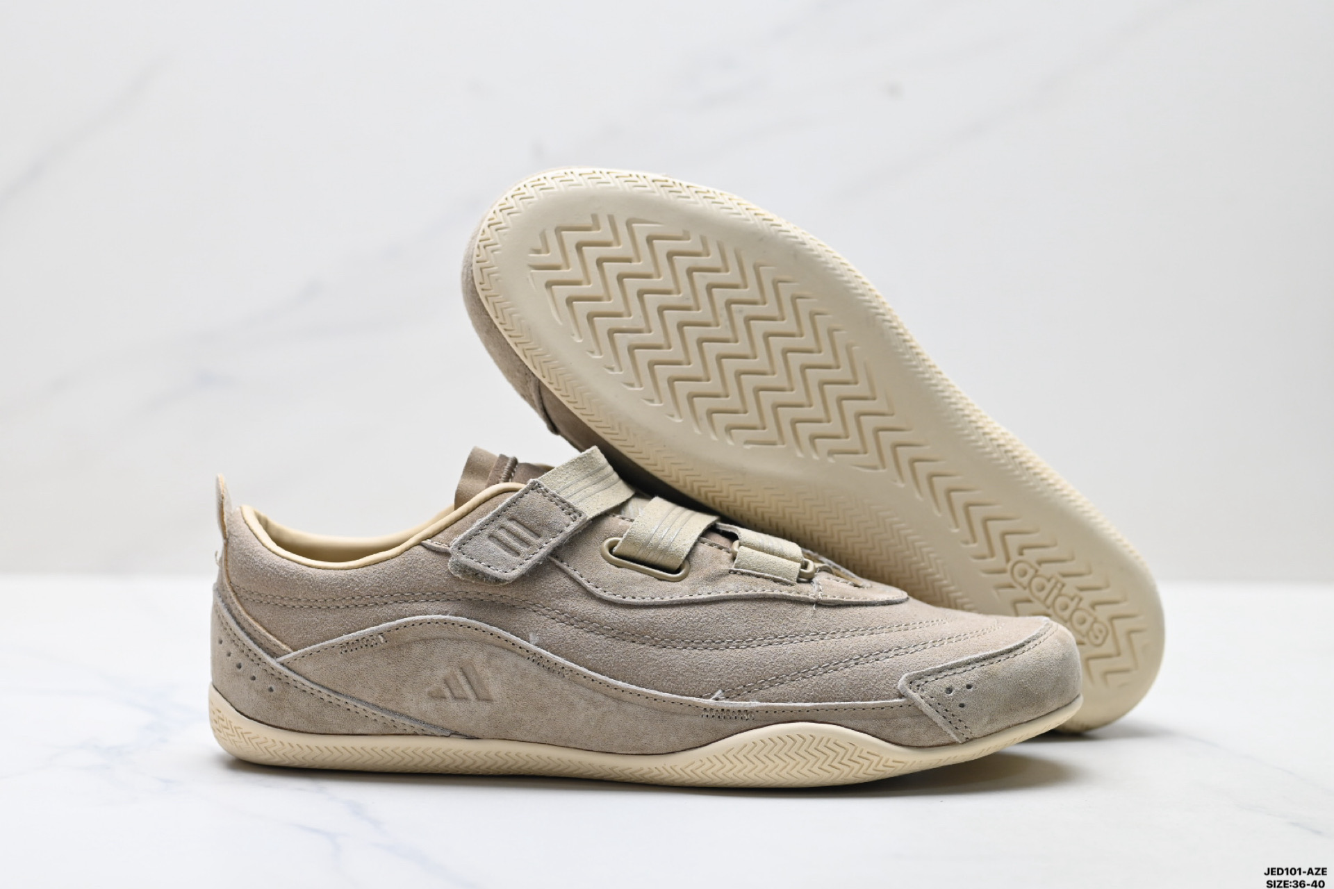 ADIDAS URBAN REVERIE 舒适百搭 耐磨低帮 阿迪达斯 生活休闲鞋 JS2444