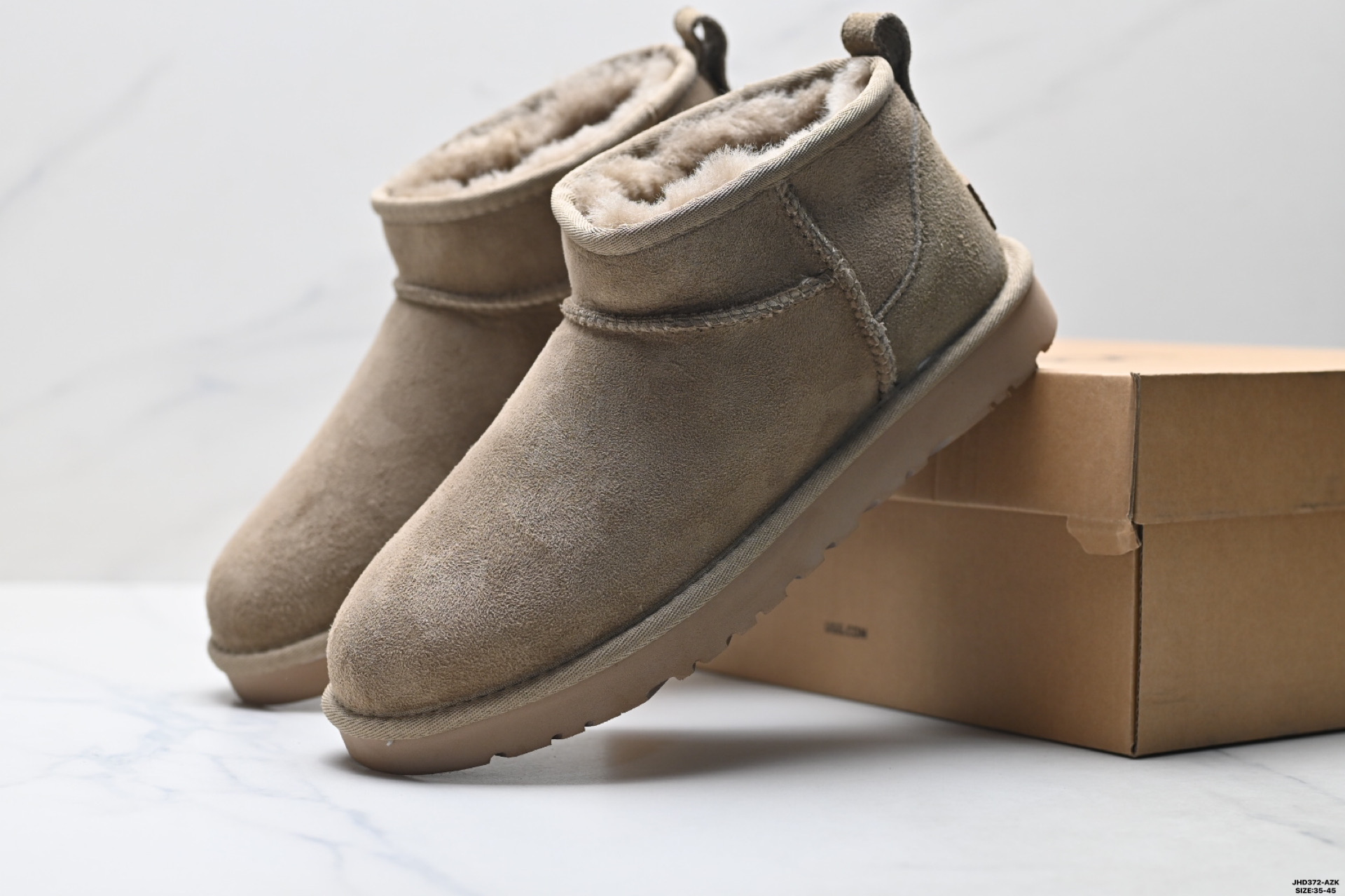 210 UGG CLASSIC ULTRA MINI 轻便舒适 麂皮 中帮保暖雪地靴 1116109