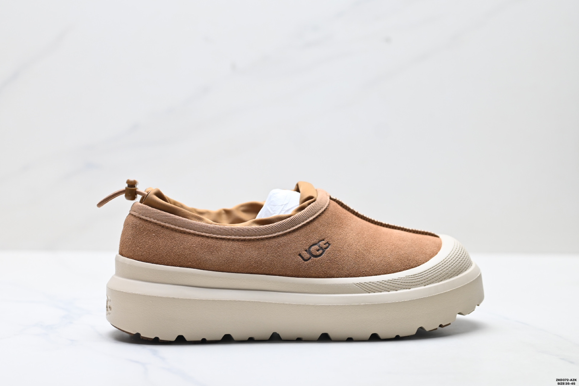 💰250
公司级✅UGG TASMAN WEATHER HYBRID织物牛皮革 时尚百搭 耐磨防水 低帮 生活休闲鞋
鞋口抽绳设计 不漏风 穿脱十分方便 高弹Modern中底 外置防滑大底 采用TPU模压定型翻毛皮鞋面材质 植入式羊毛里衬 包头式EVA轻翼科技 具有外底防滑耐磨性和良好的弹性
货号:1144096
尺码:35-45
ID:ZKD372-AZK