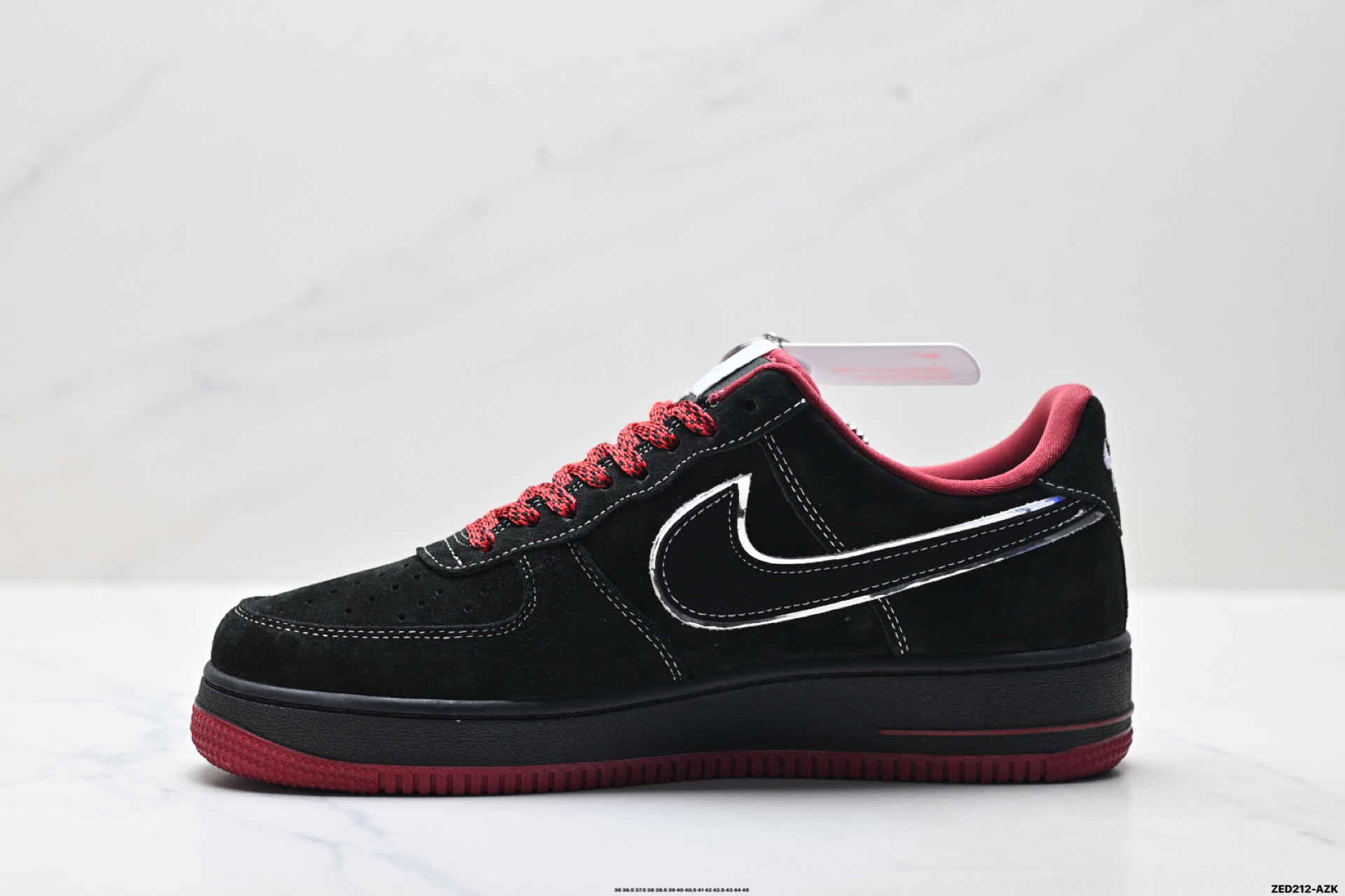 NIKE AIR FORCE 1‘07 SY1388-009